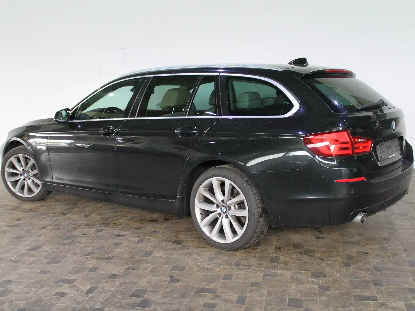 BMW 535 535 d xDrive Touring , Leder, Navi,  Standheizung Schwarz - 2