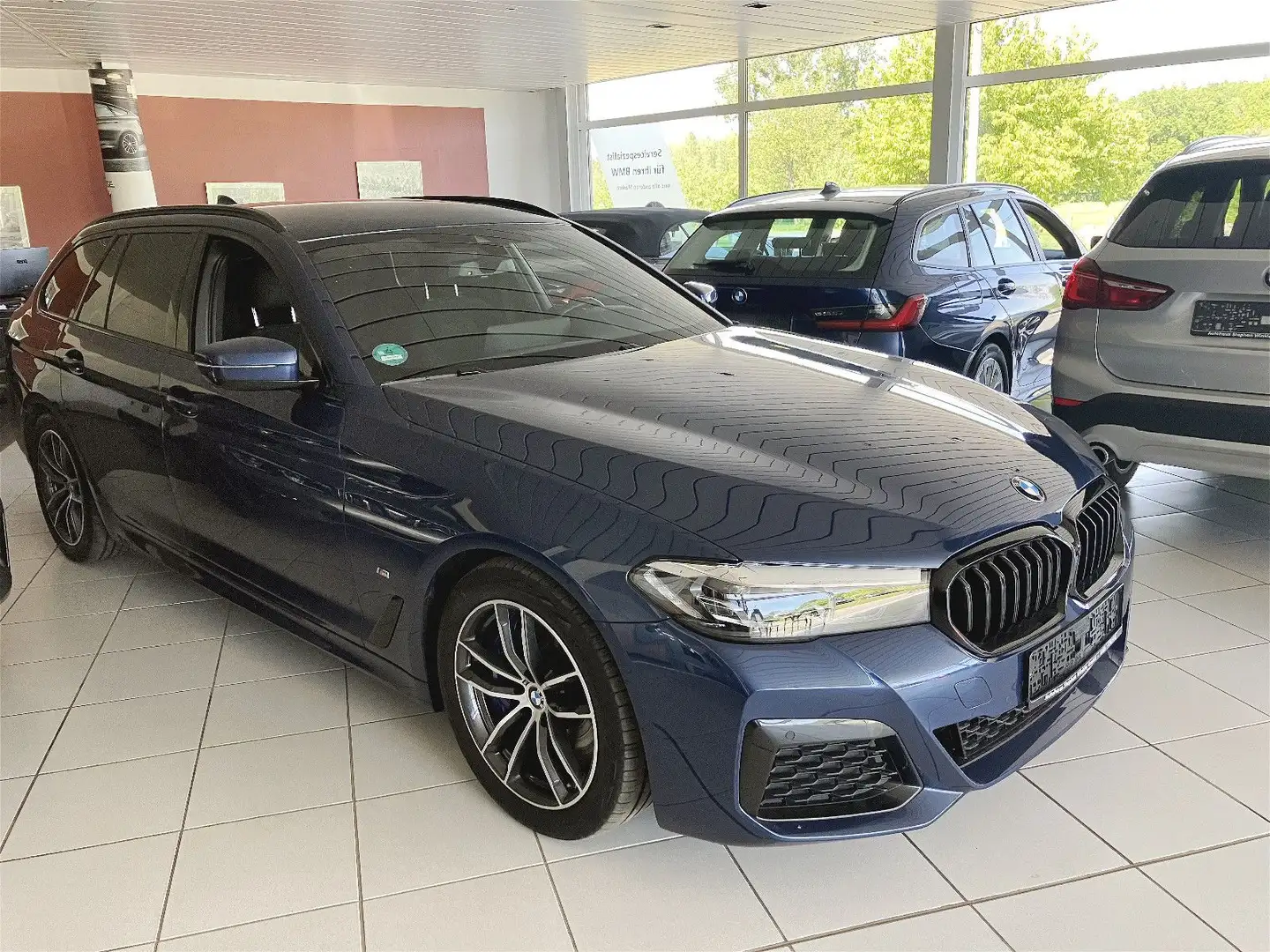 BMW 530 d M-Sport/HiFi/Apple/Parkasst/Kamera/DAB Blauw - 1
