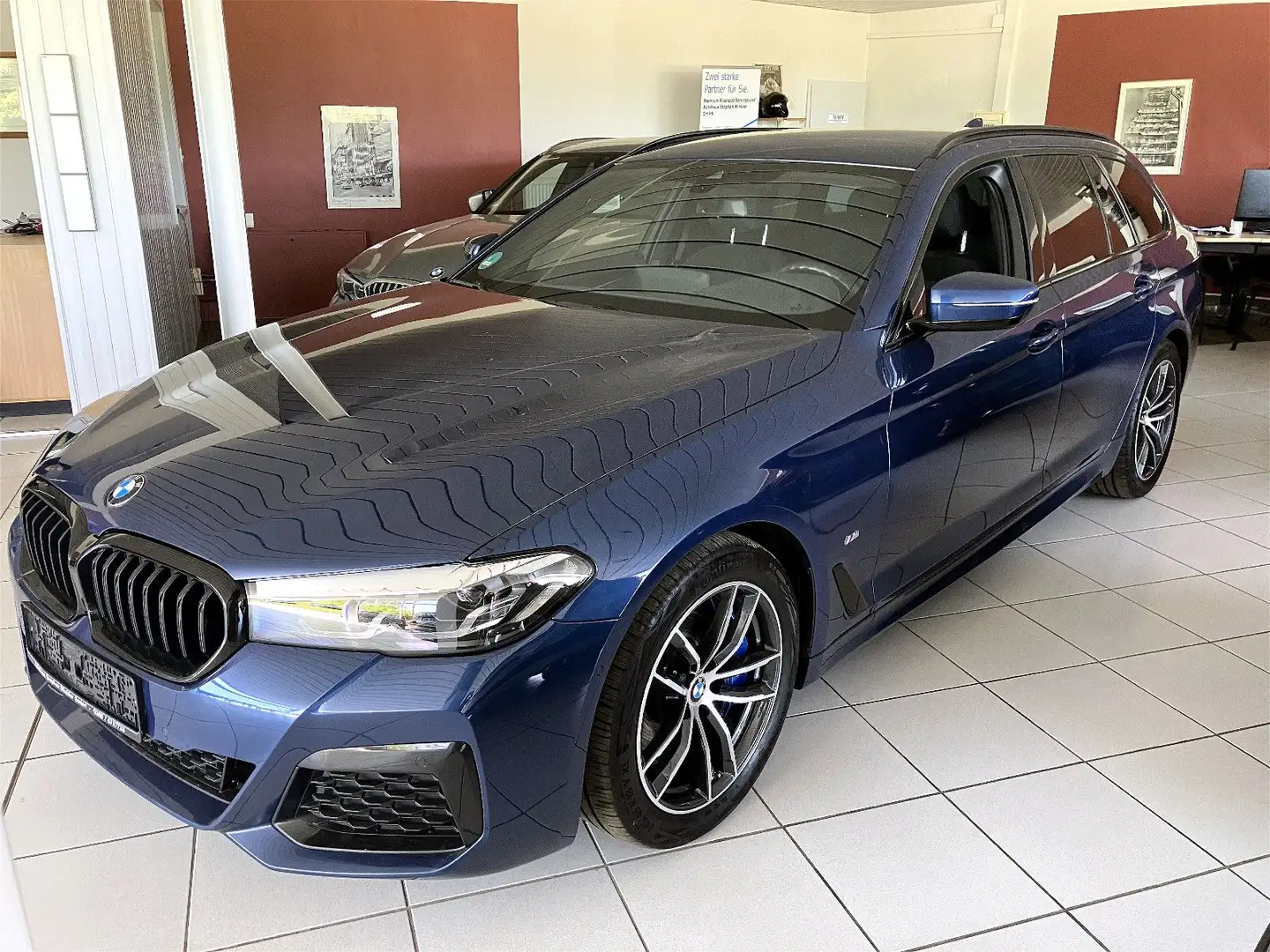 BMW 530 d M-Sport/ParkAsst/LivePRO/HiFi/Kamera/Apple Blau - 1