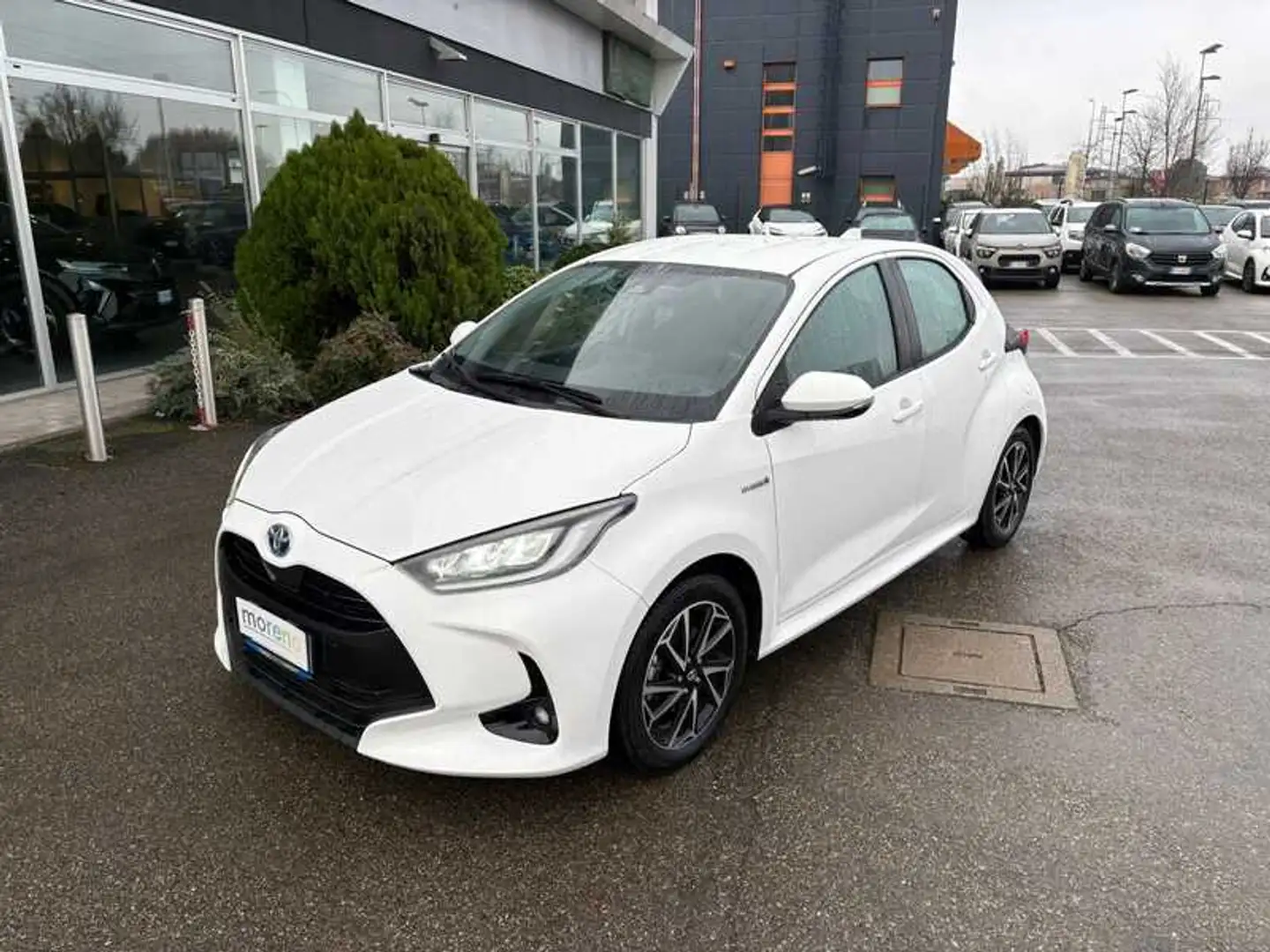 Toyota Yaris 1.5 Hybrid Trend Blanc - 1