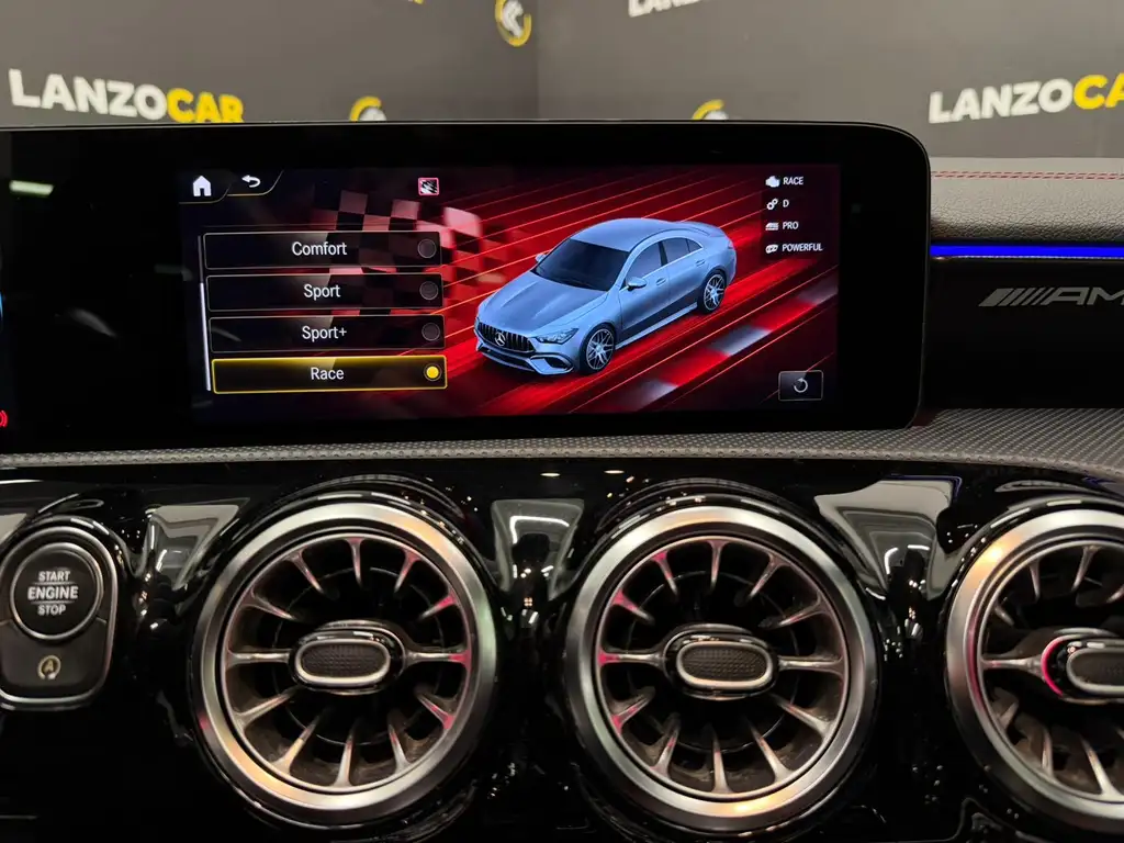 Mercedes-Benz CLA 45 AMG | foto 10