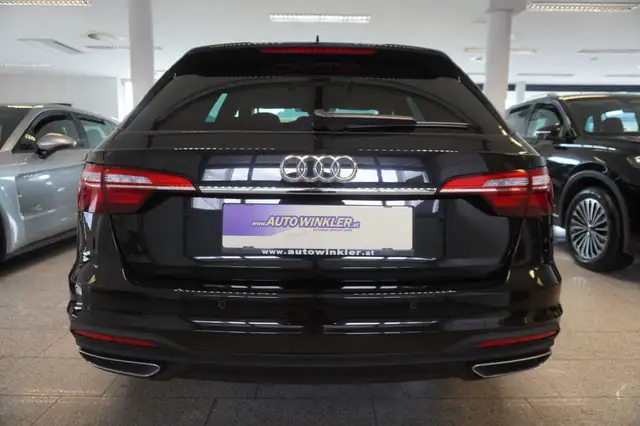Audi A4 view 6