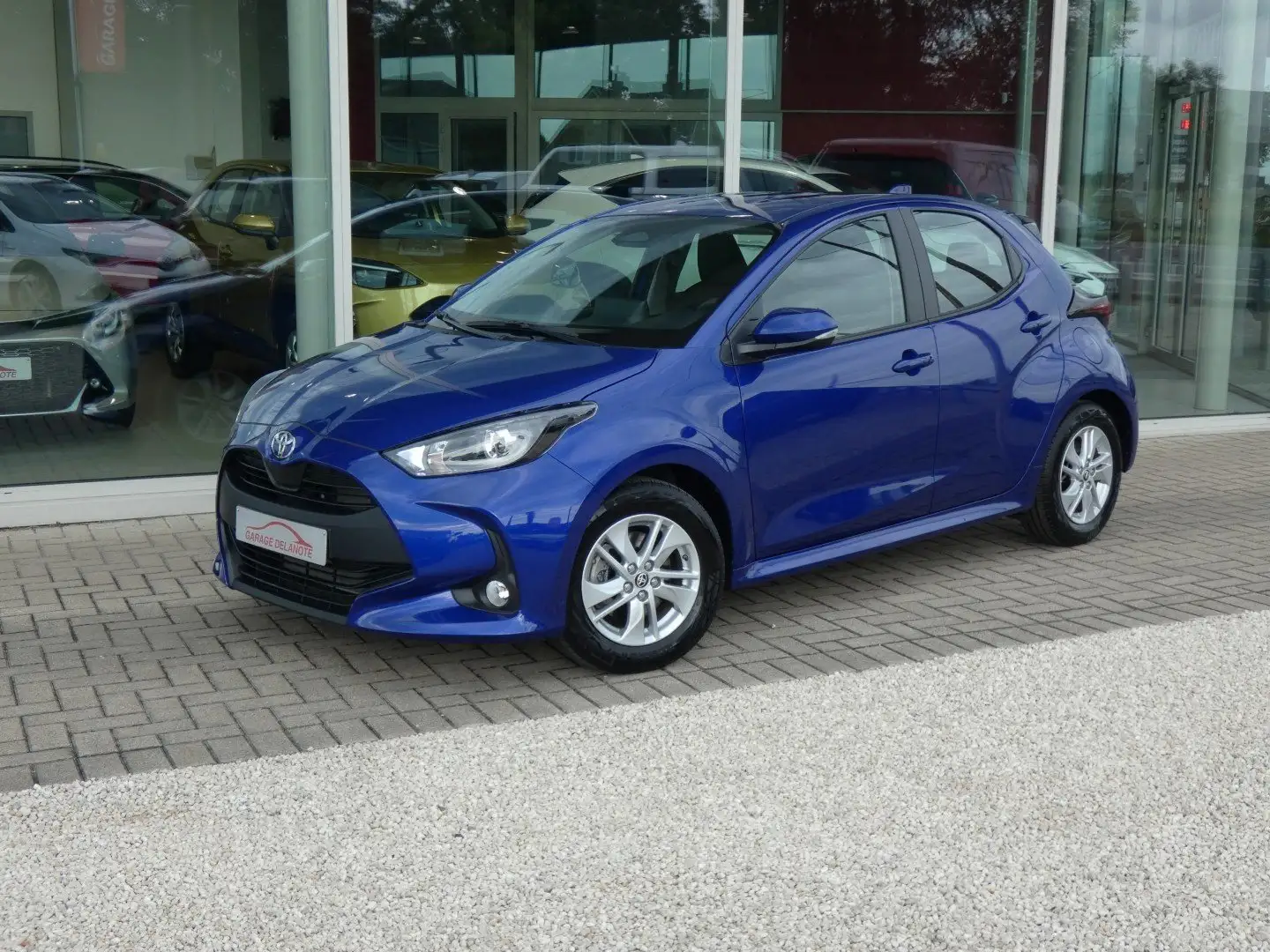 Toyota Yaris Hybrid Dynamic +Apple carplay +Android auto *2024* Bleu - 1