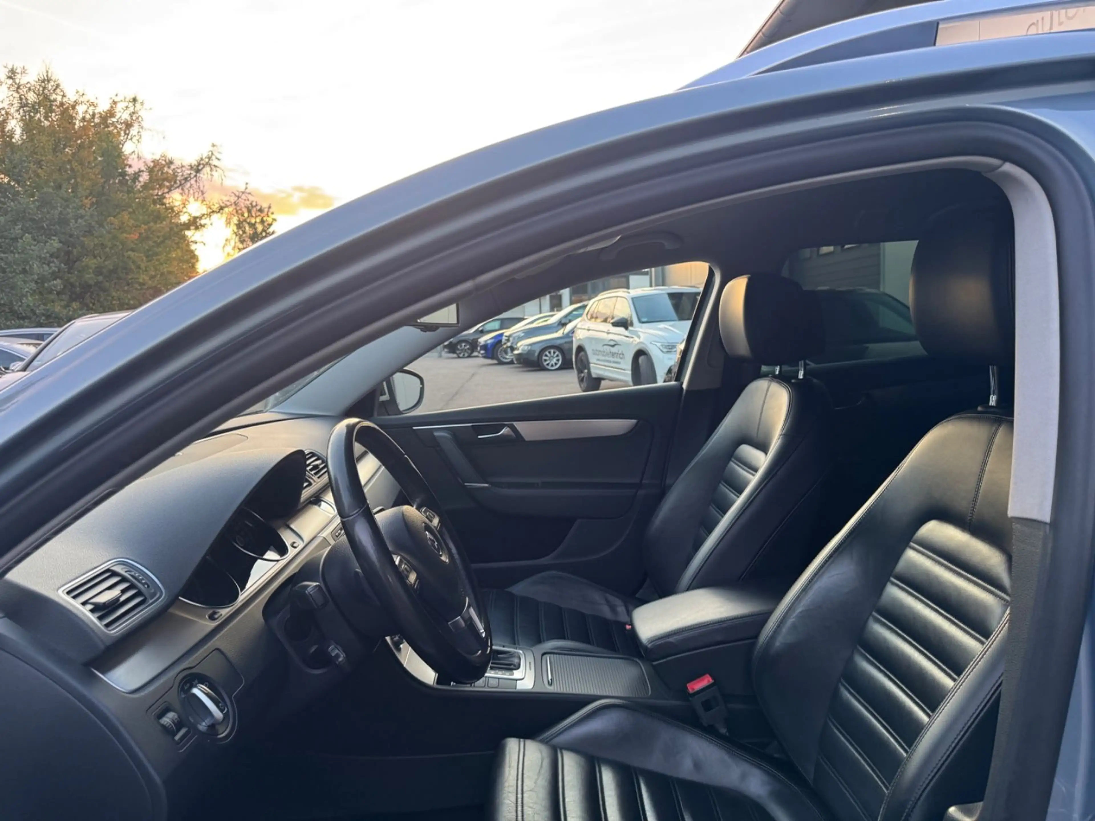 Volkswagen Passat Alltrack 4M TDI DSG,Leder,Cam,Ahk,Xenon — photo 9
