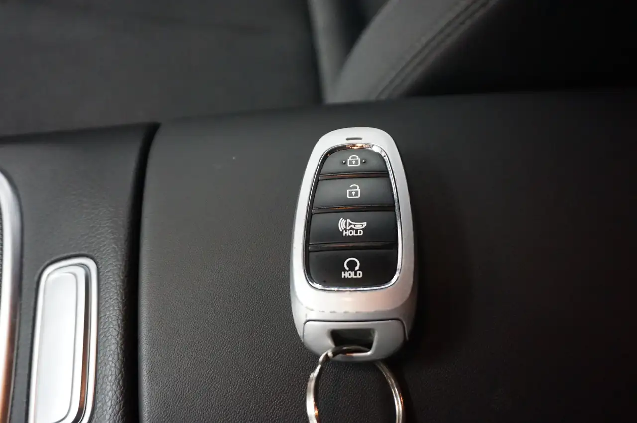 Hyundai SANTA FE снимка Hyundai SANTA FE