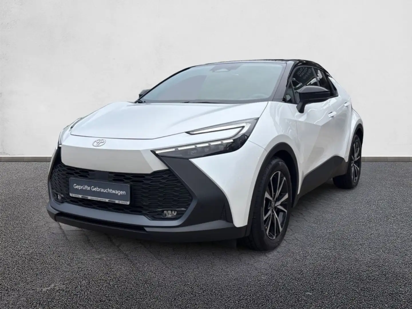 Toyota C-HR 2.0 Hybrid Black&White Wit - 1