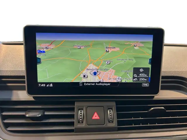 Audi SQ5 view 15