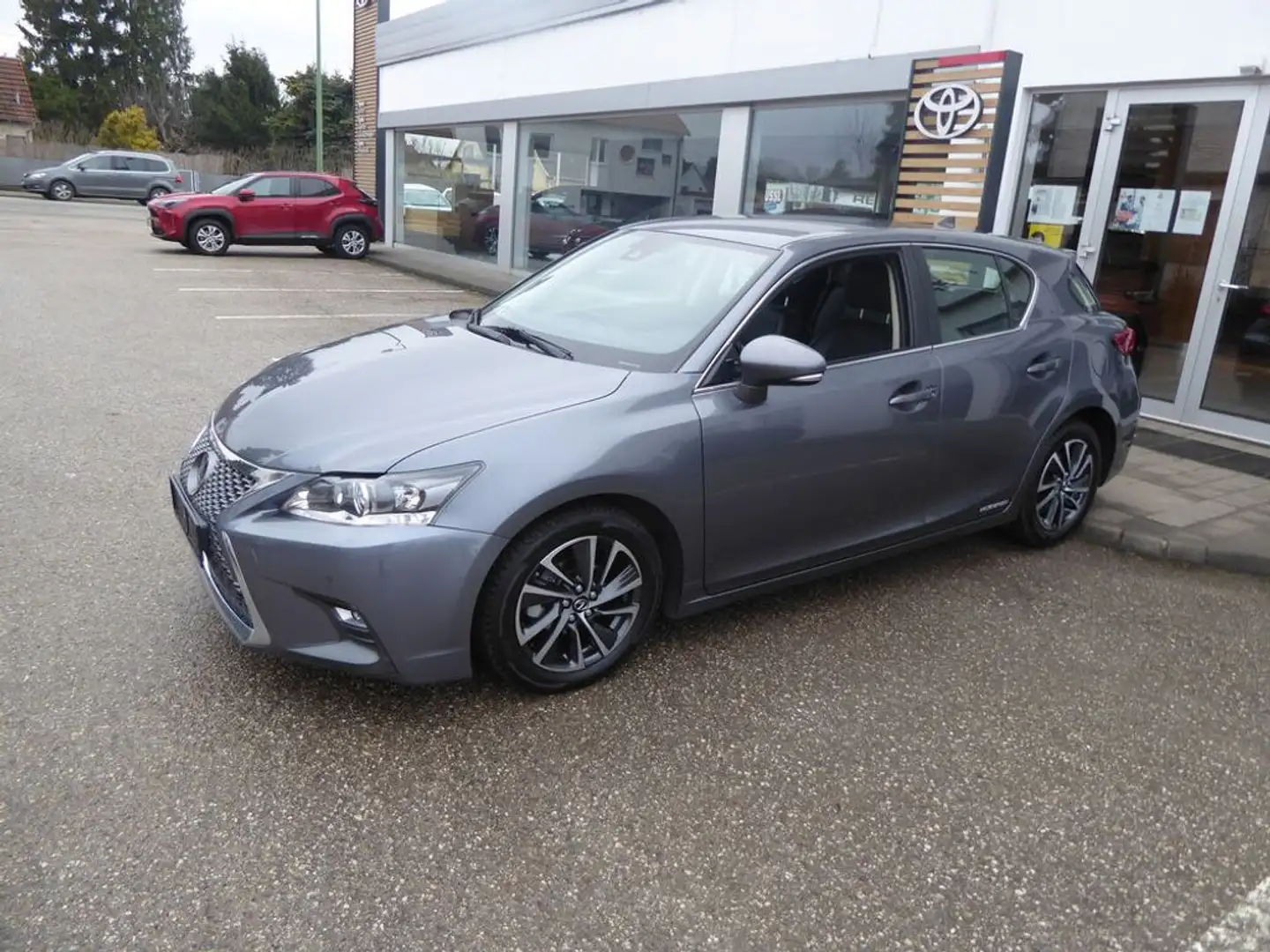 Lexus CT 200h Executive Grau - 2