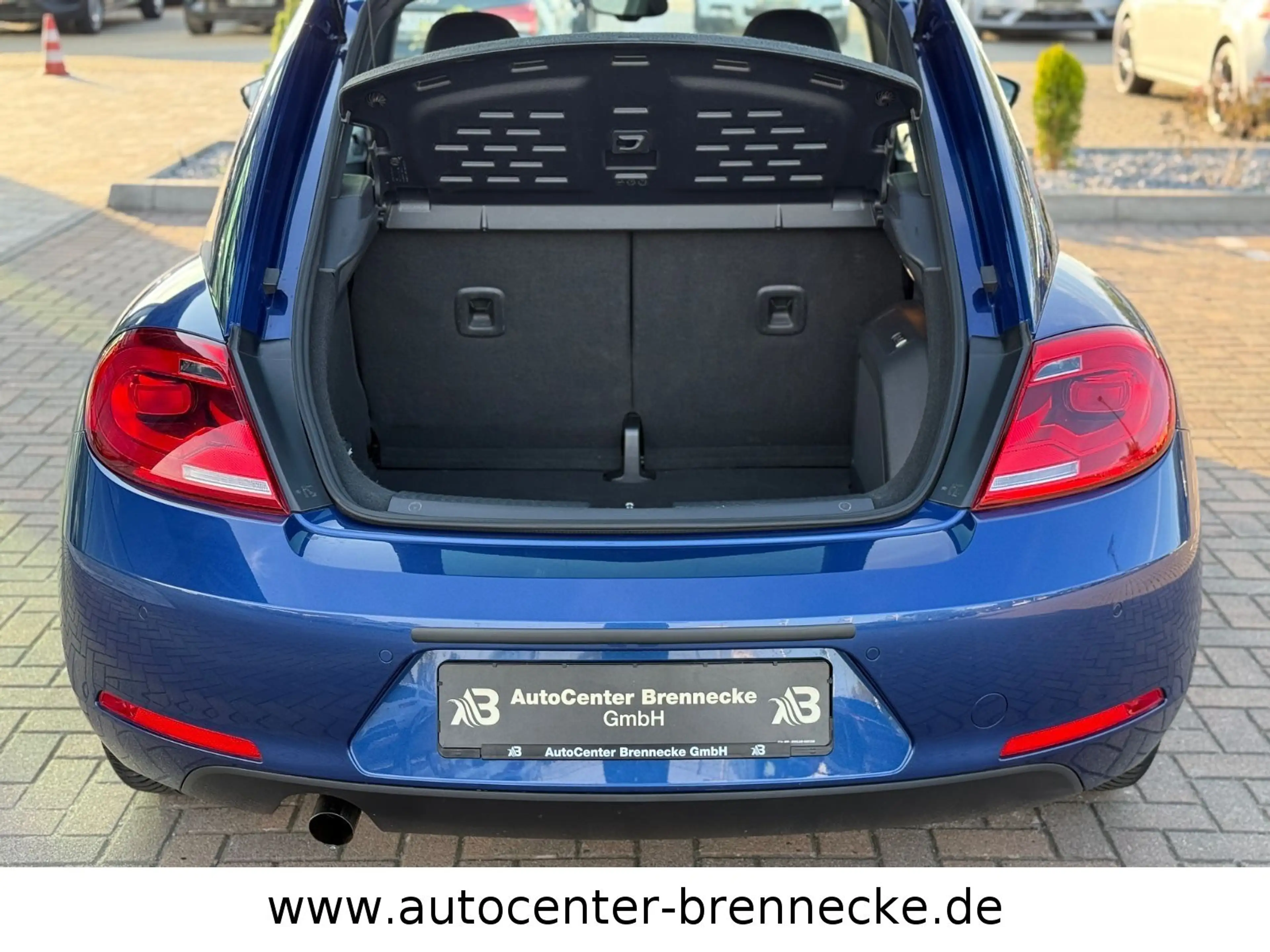 Volkswagen Beetle Remix*Tempomat*Bi-Xenon*PDC*Allwetter* — photo 8