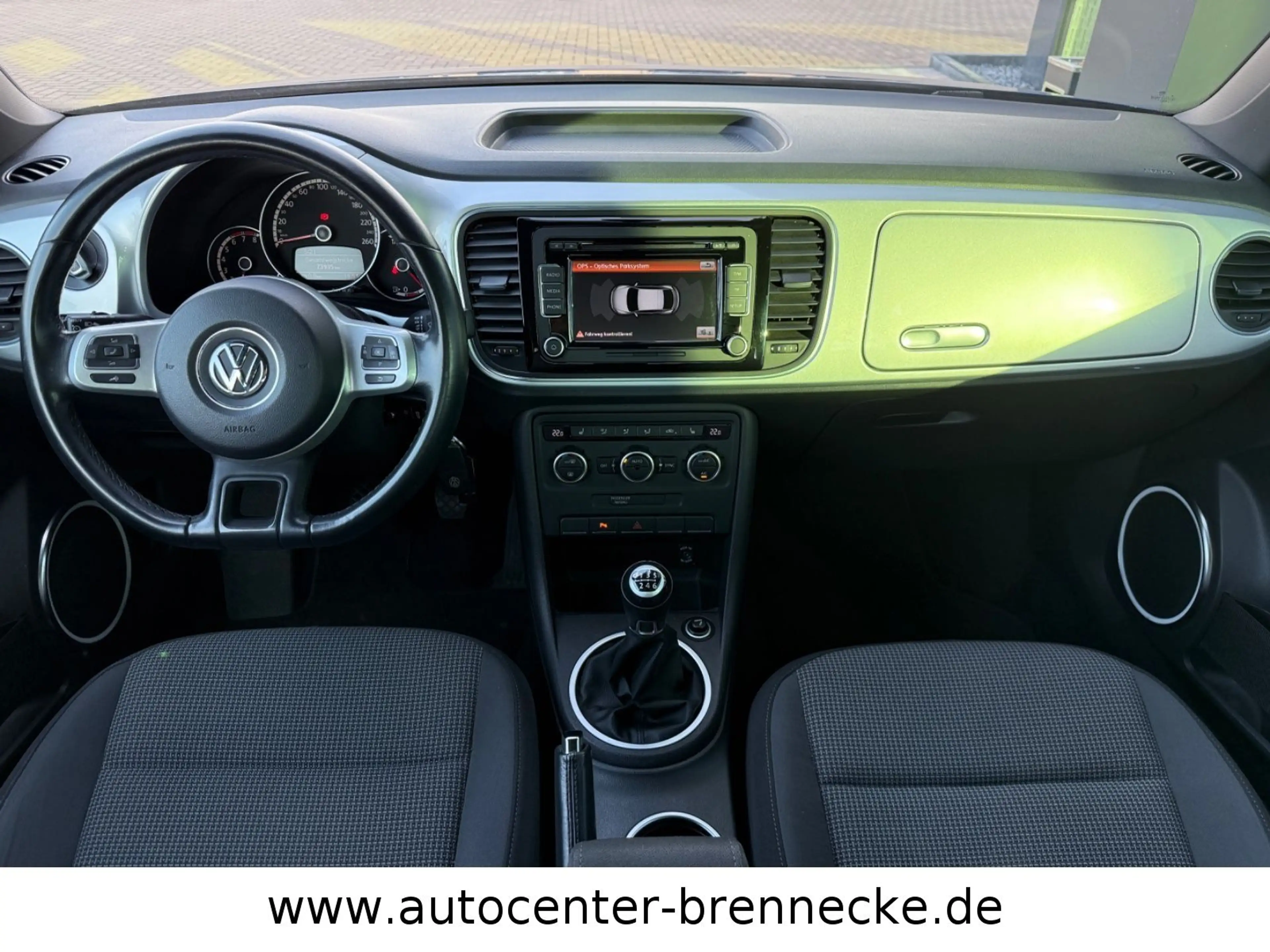 Volkswagen Beetle Remix*Tempomat*Bi-Xenon*PDC*Allwetter* — photo 14