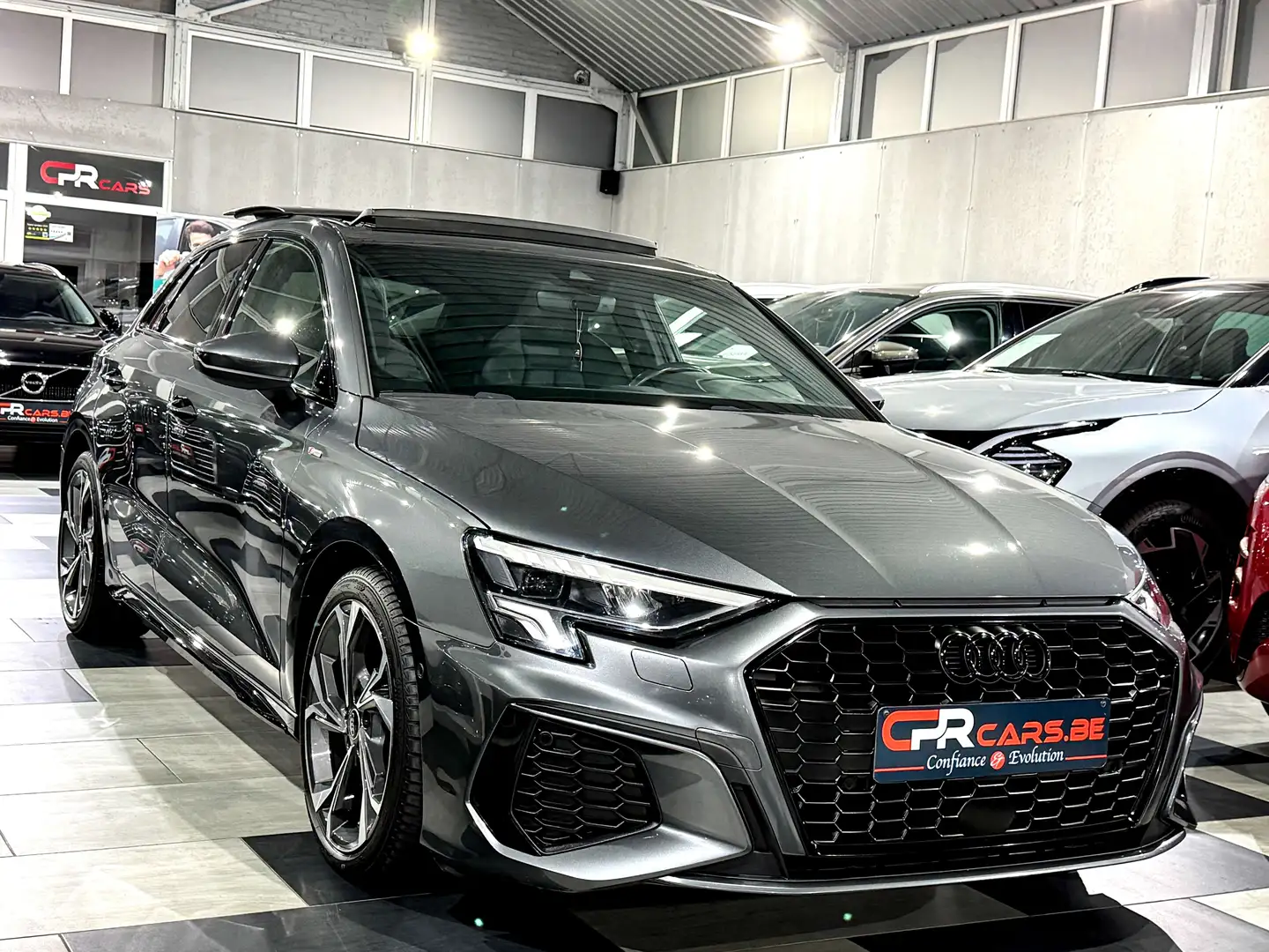 Audi A3 Sportback 30 TDi S Line Shadow Look 1e Main Neuf Gris - 2