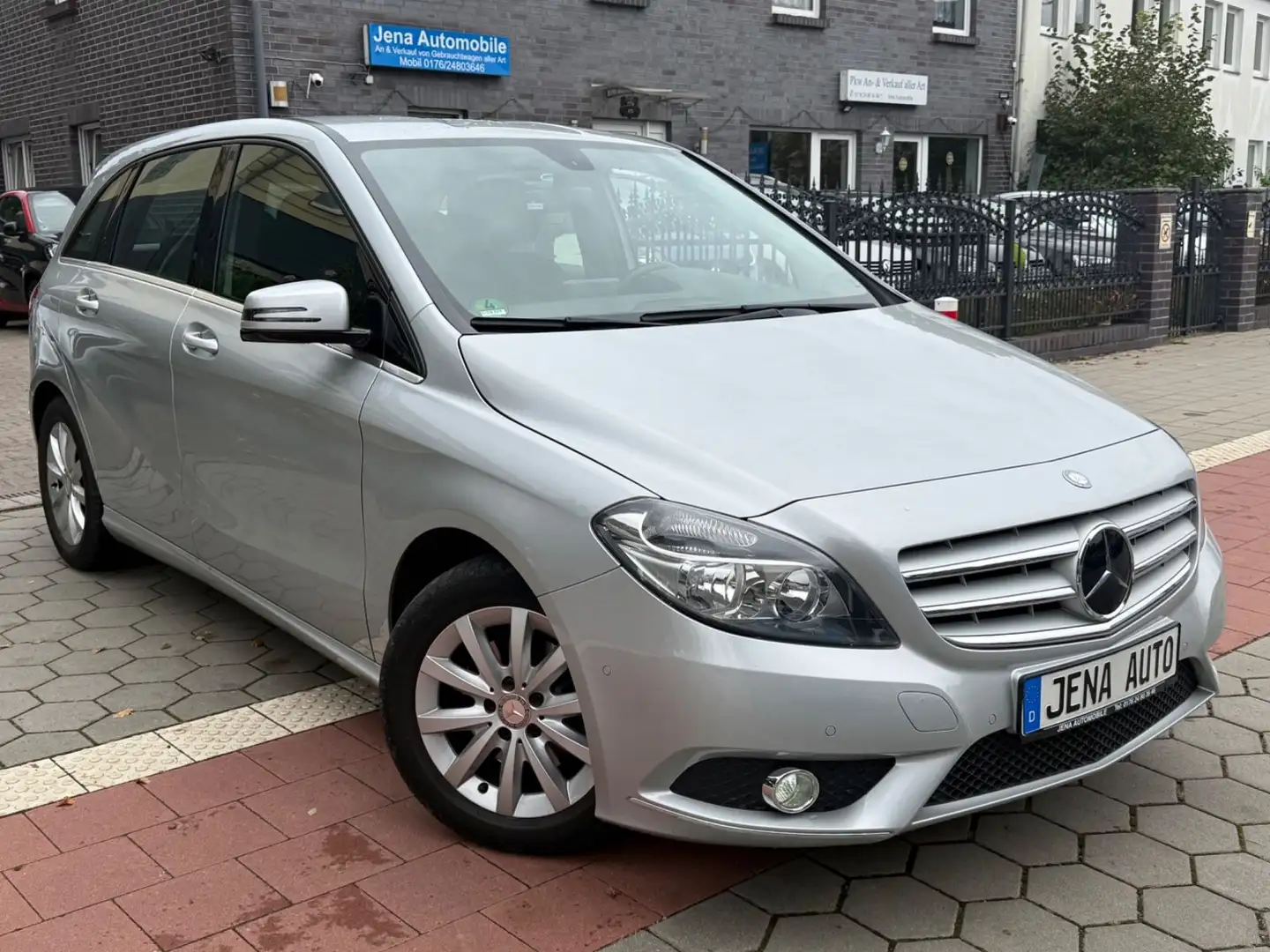 Mercedes-Benz B 200 Navi PDC 2.Hand Alufelgen SH Argent - 1