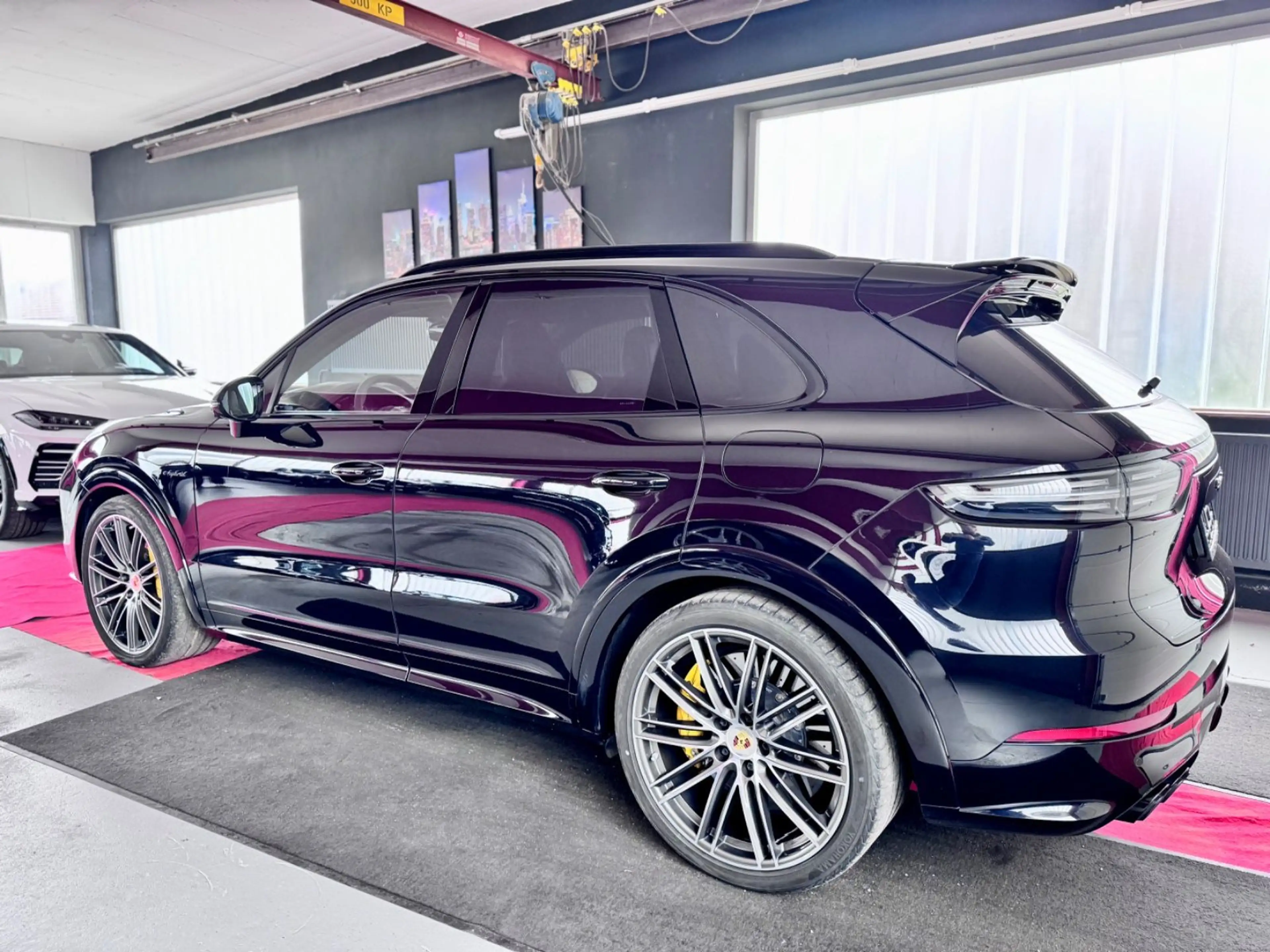 Porsche Cayenne TurboS ACC Pano 360°SportDesign18Wege 22 — photo 8