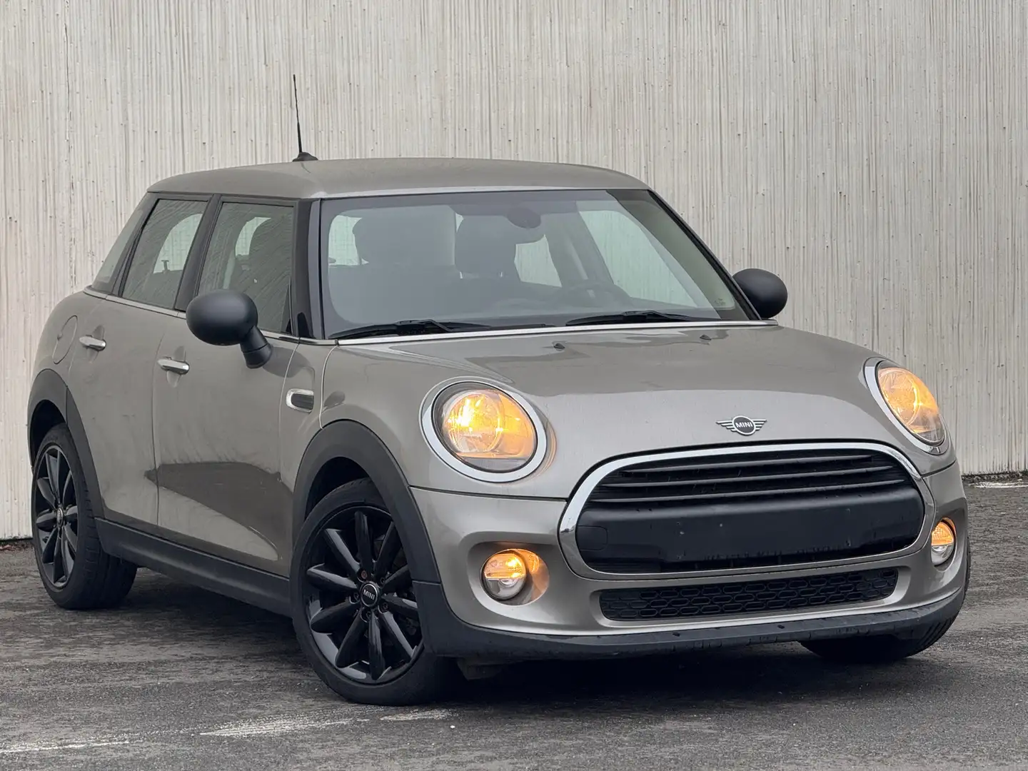 MINI Cooper D 1.5 Grijs - 1