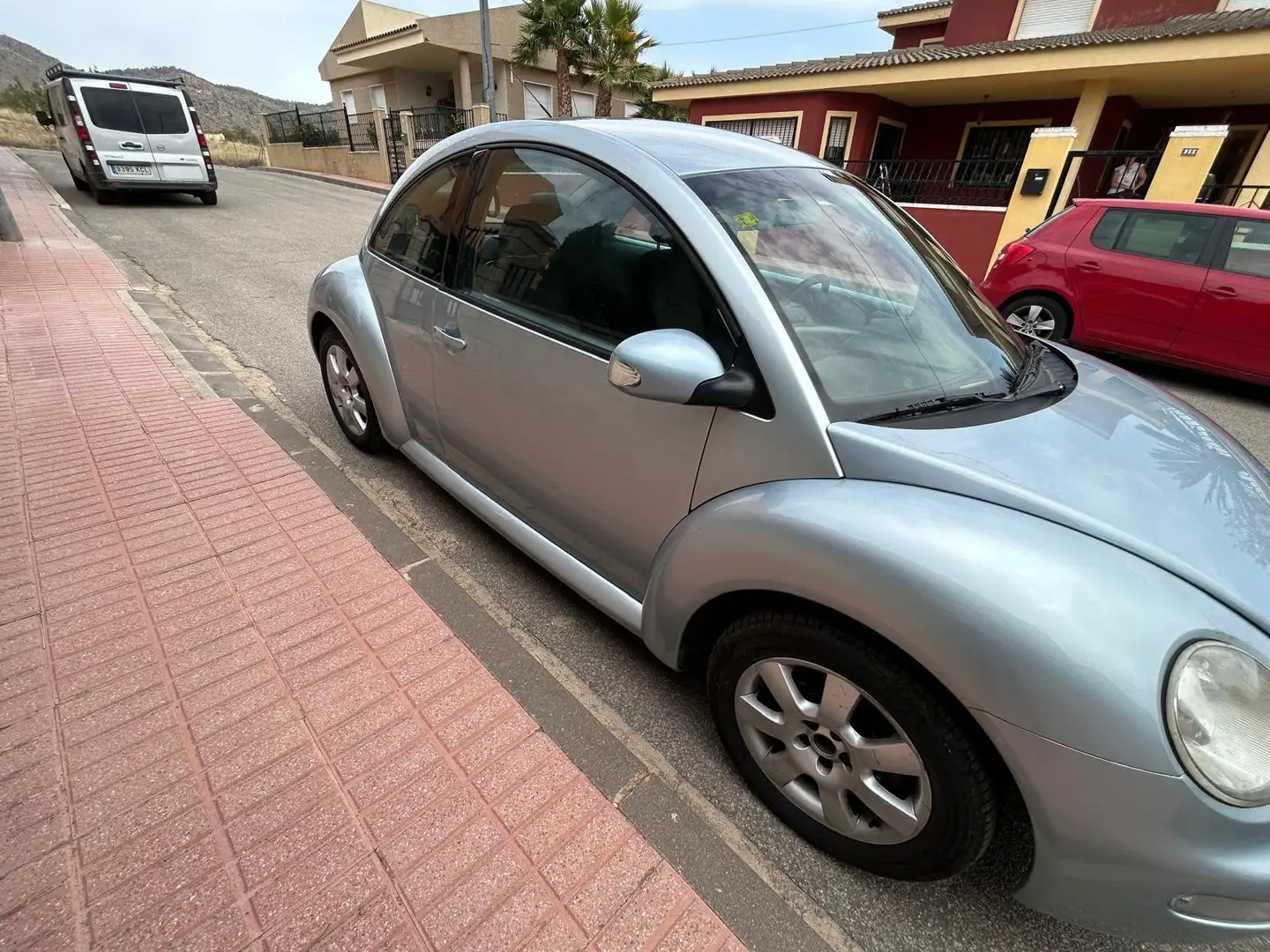 Volkswagen Beetle Beetle 1.6 Gris - 2