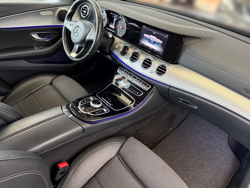 Mercedes-Benz E 220 E220d T-Modell LED Navi Tempomat Teilleder PDC — photo 14