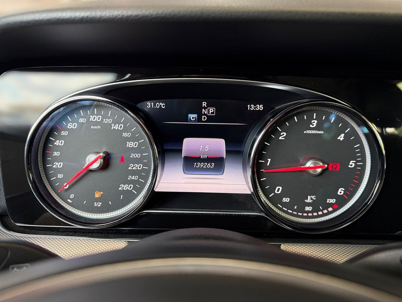 Mercedes-Benz E 220 E220d T-Modell LED Navi Tempomat Teilleder PDC — photo 11