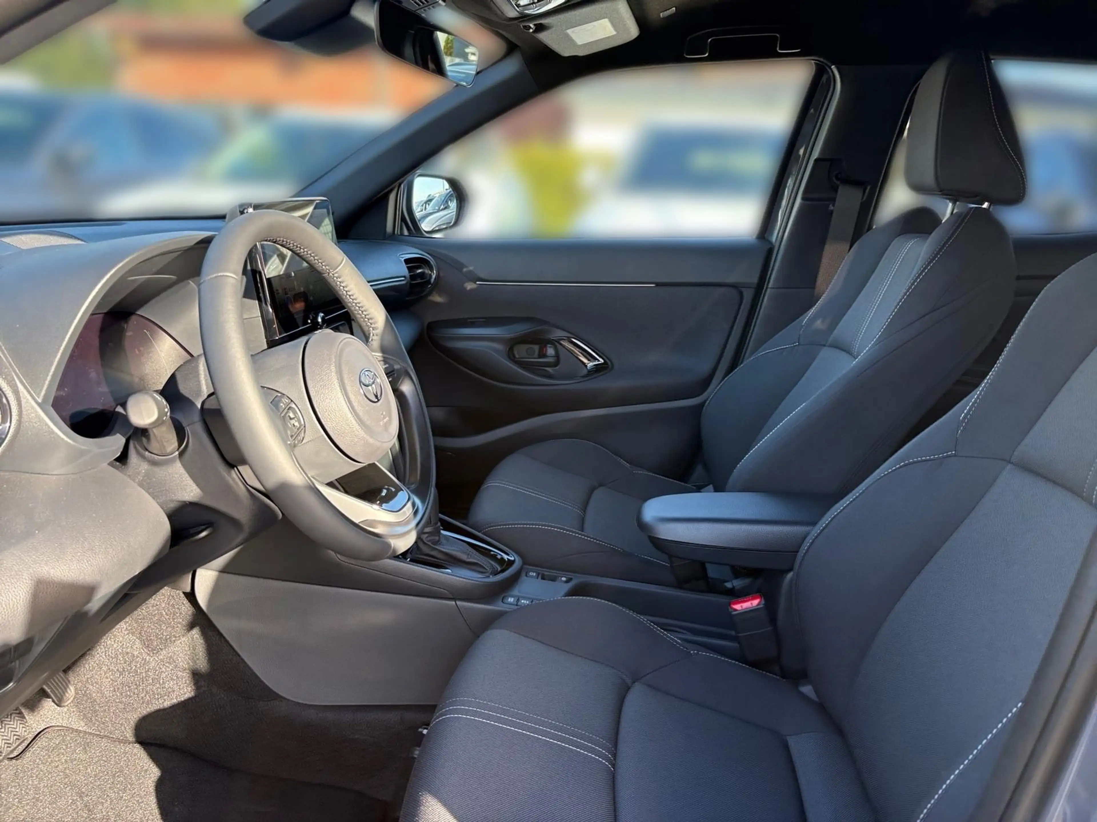 Toyota Yaris Cross 1.5 Hybrid Teamplayer TWW SHZ LHZ PDC — photo 8