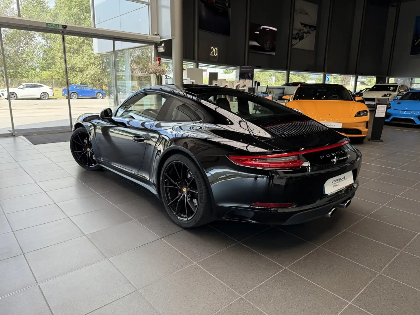 Porsche 991 Carrera 4 S Coupé PDK Noir - 2