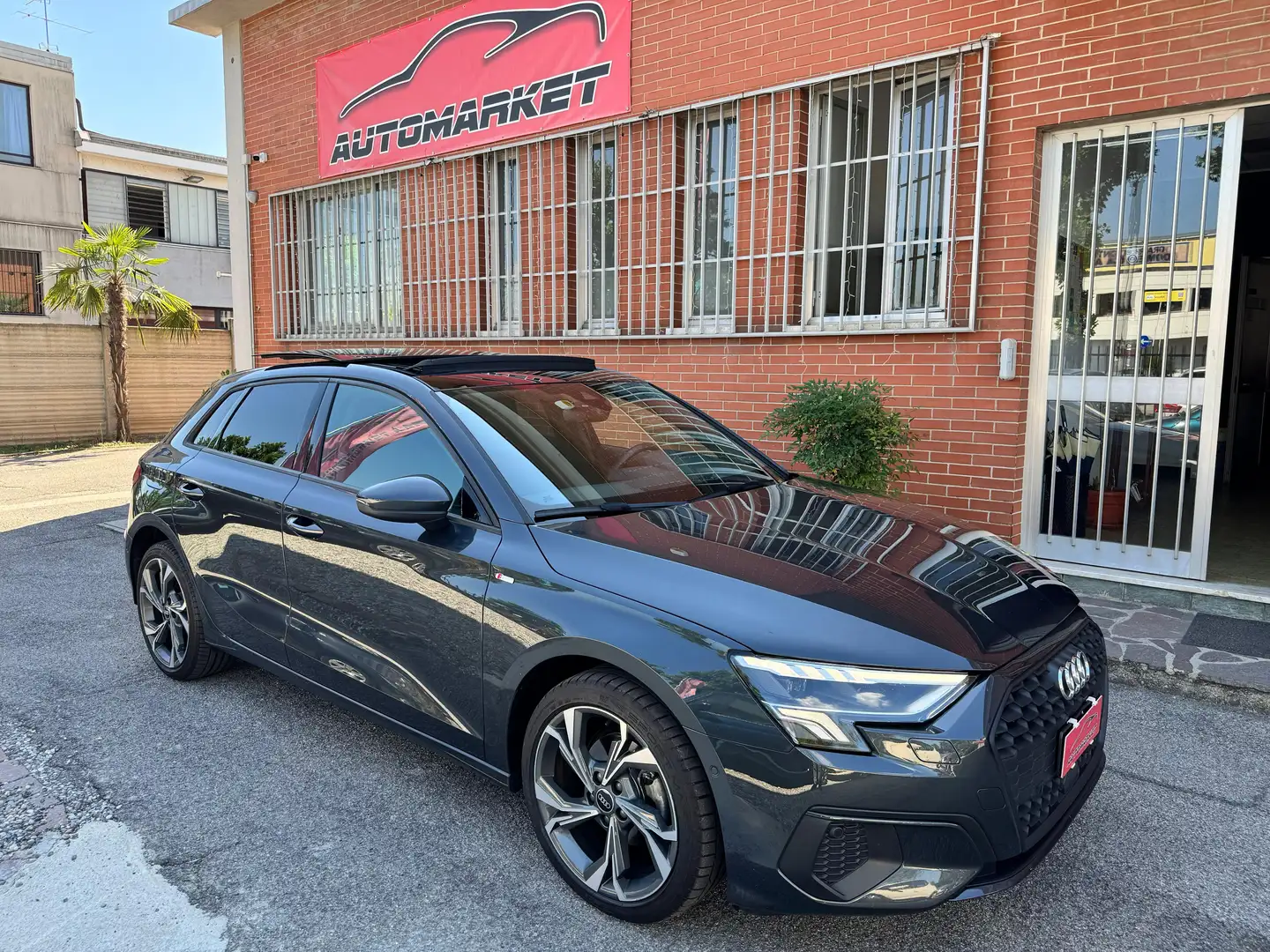 Audi A3 Sportback 35 2.0 tdi S-line s-tronic TETTO Grijs - 1