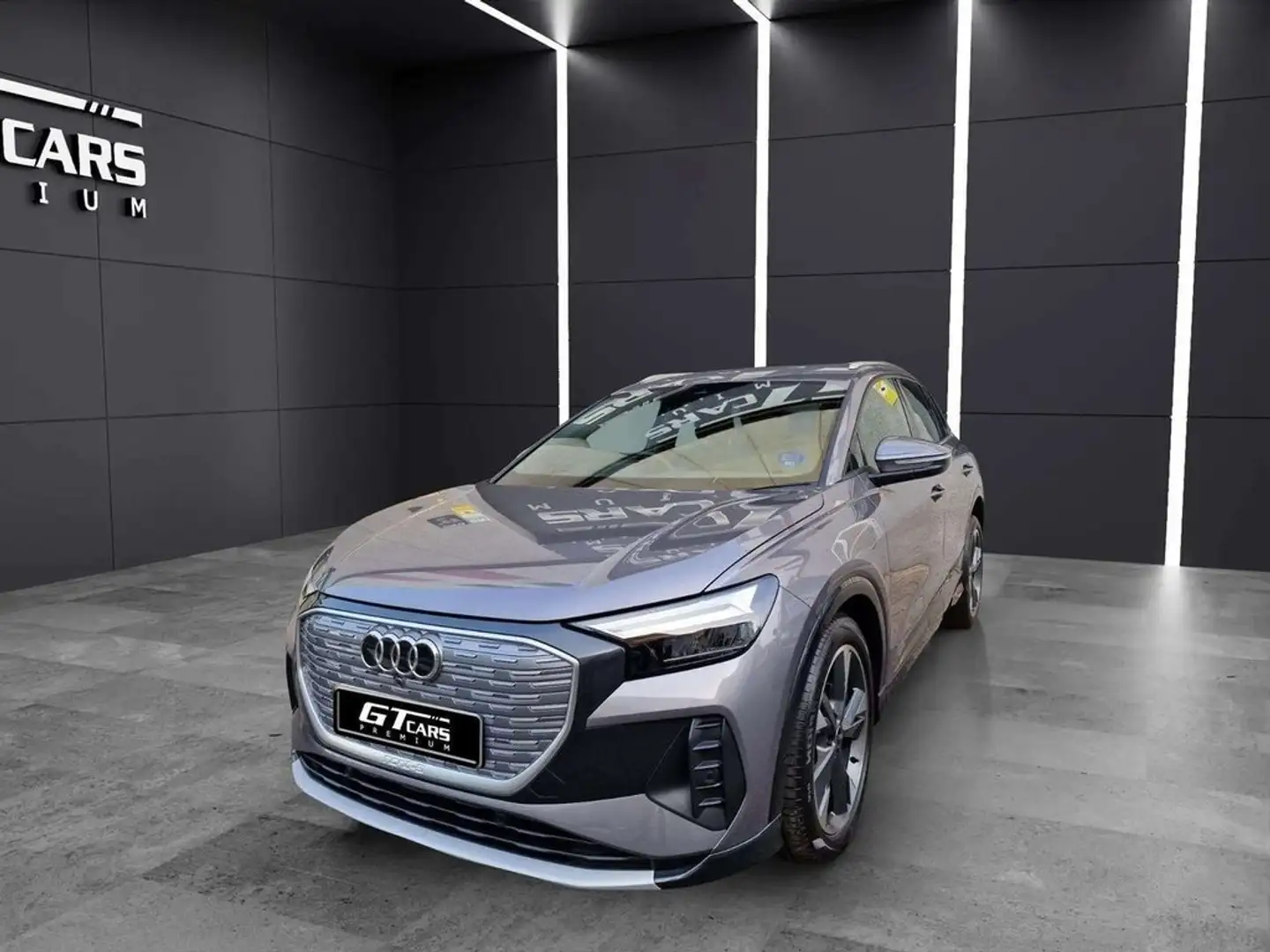 Audi Q4 e-tron ADVANCED 35 Grau - 1