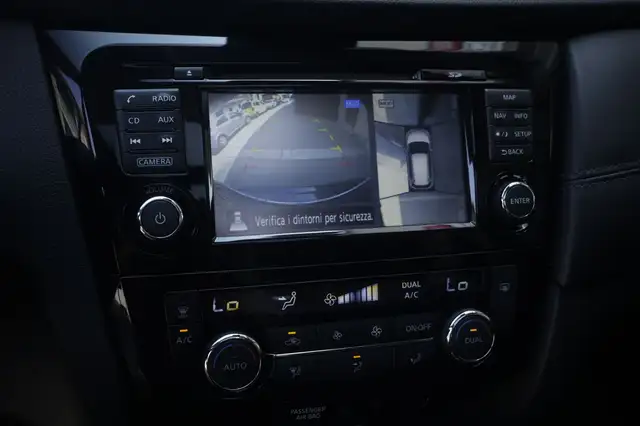 Nissan X-Trail view 8