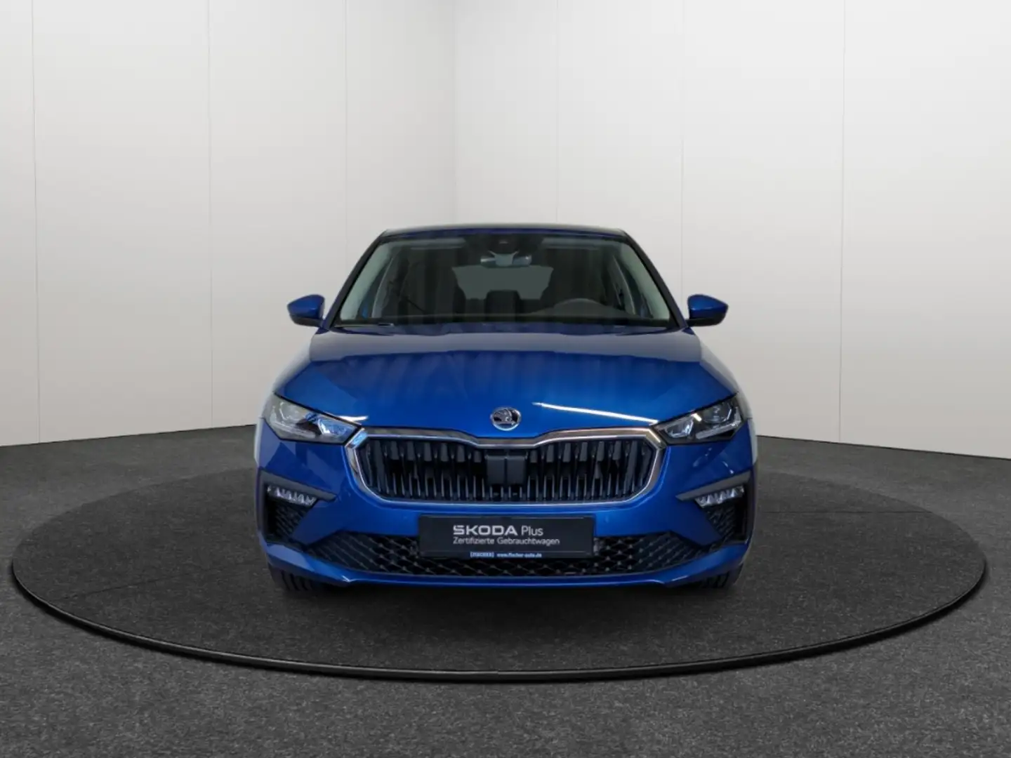 Skoda Scala 1.0TSI Selection Matrix Carplay SHZ Rear View PDC Blau - 2