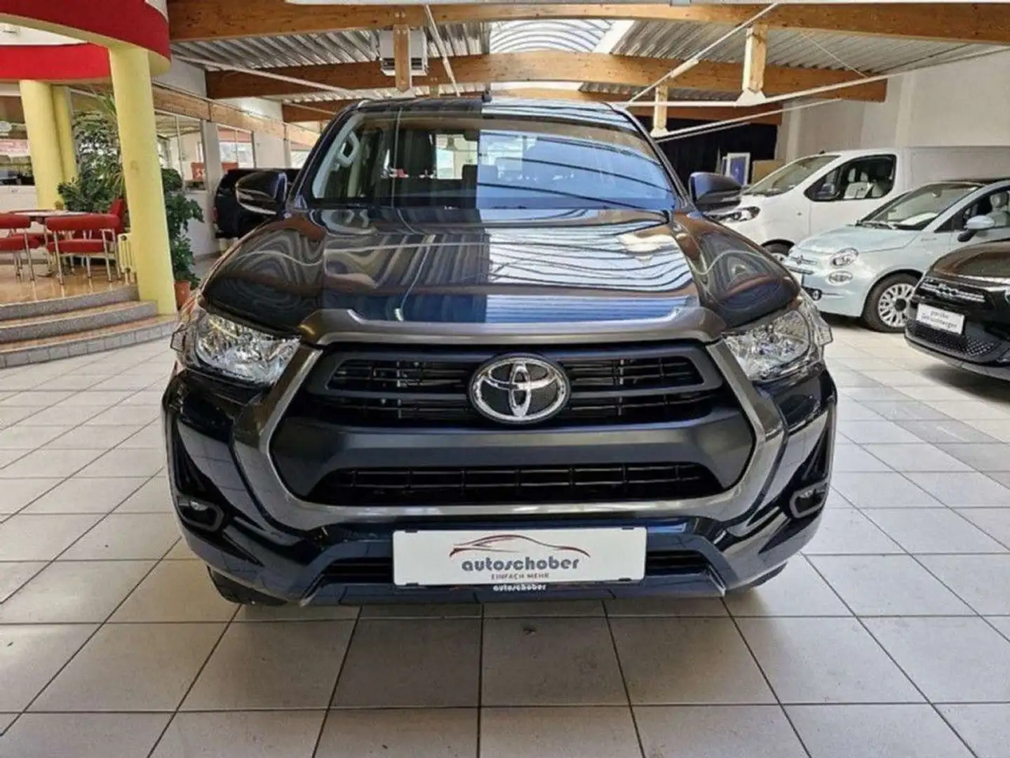 Toyota Hilux 2,4 DKB Country 4WD Verde - 2