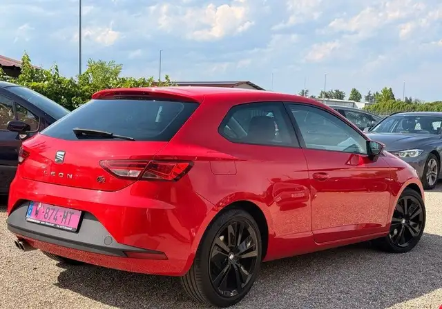 Seat Leon view 4