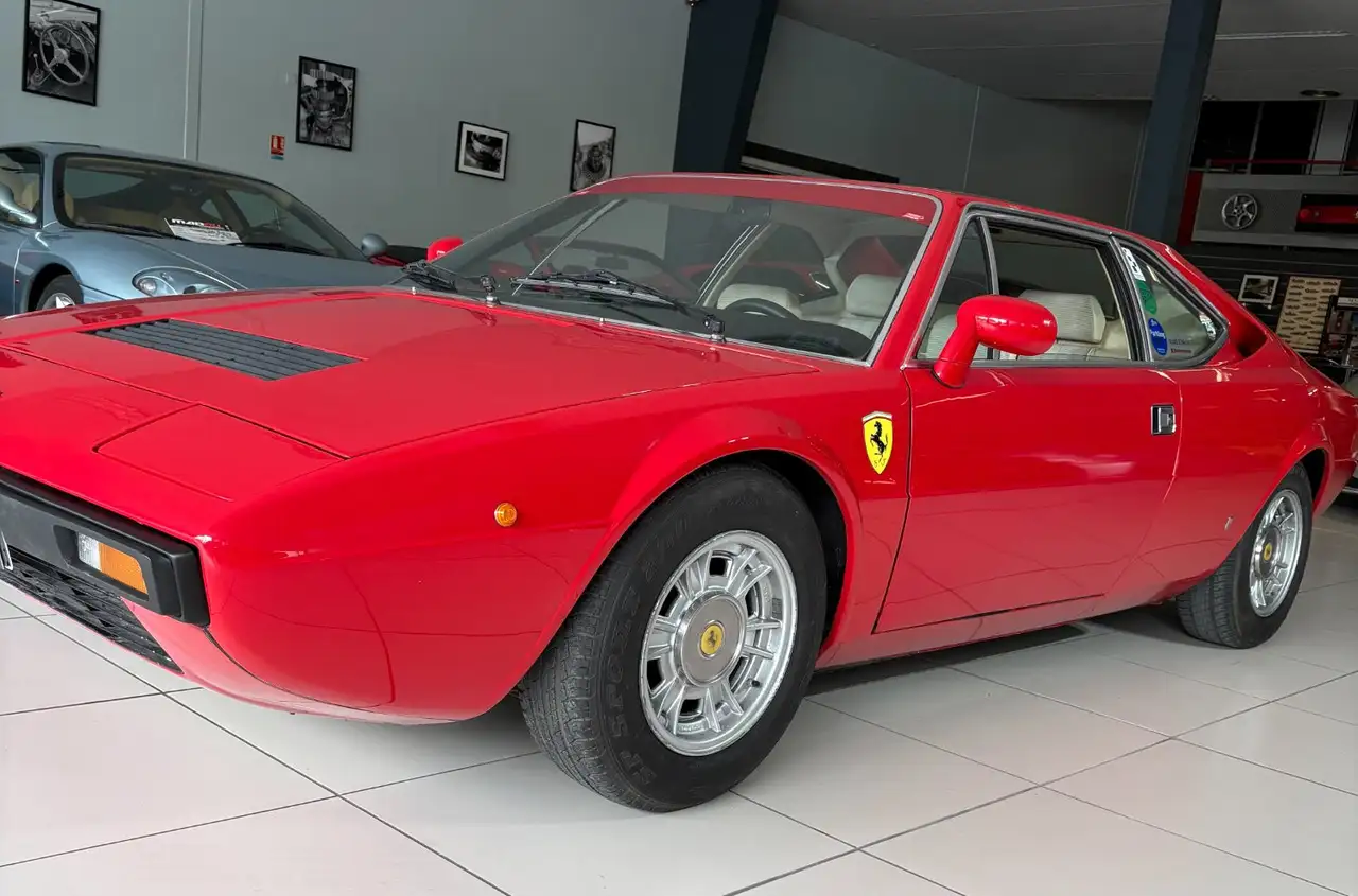 Ferrari 208 GT4, foto 2