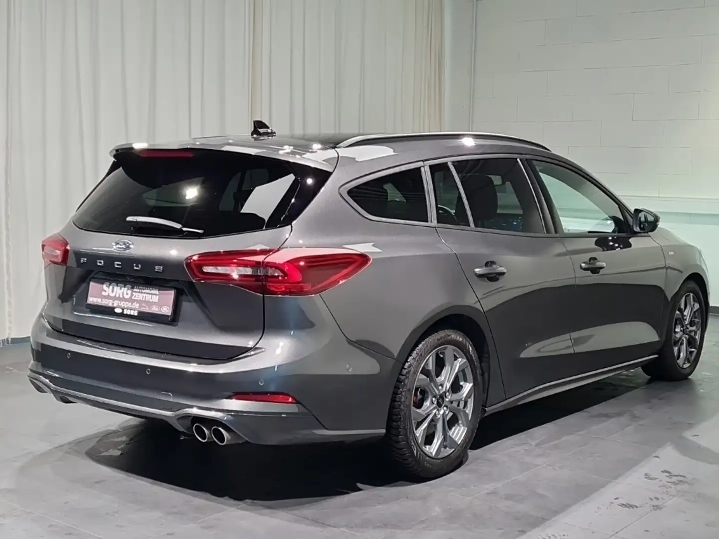 Ford Focus 1.5 EcoBlue ST-Line X*AUTO*PANO*B&O*-47%* Grau - 2