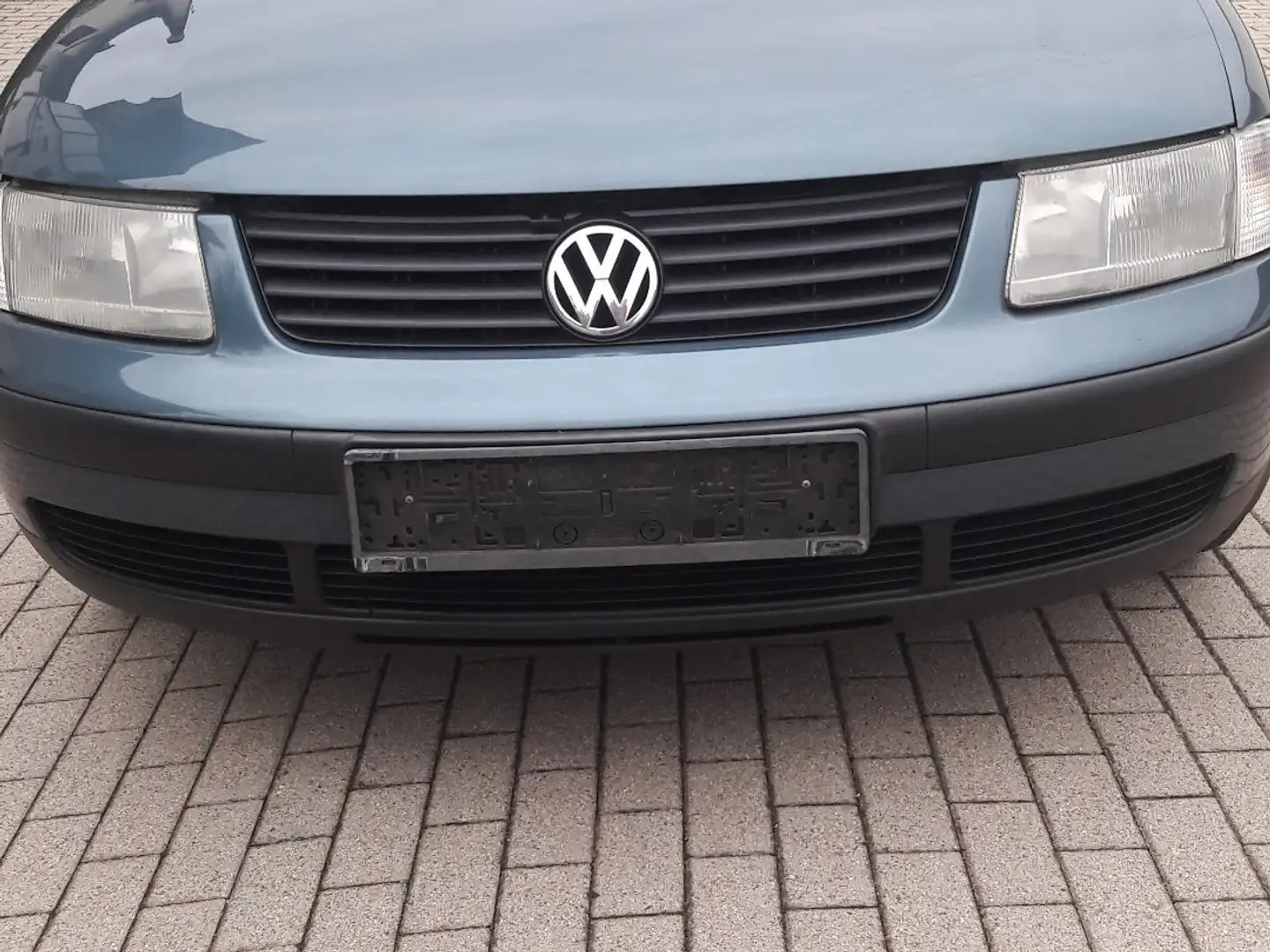 Volkswagen Passat Variant 1.6 Edition TÜV 10.25 Kék - 1