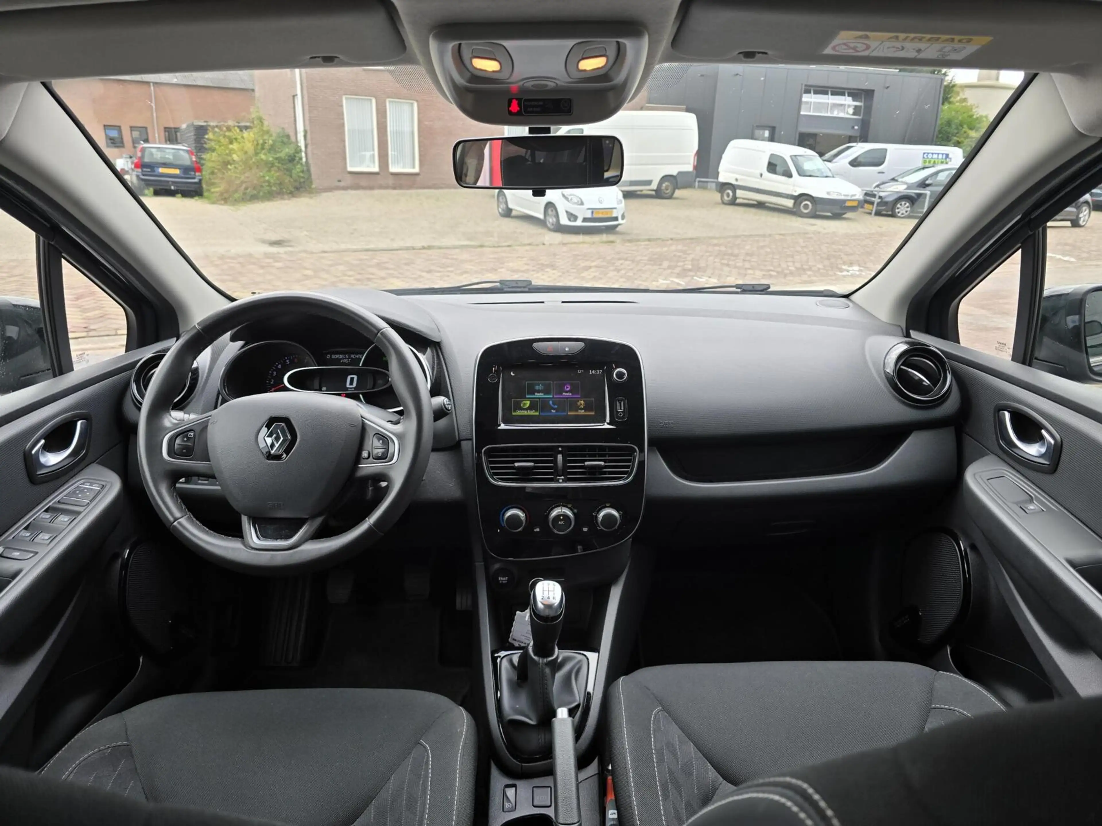Renault Clio Estate 0.9 TCe Limited Airco/Navi/Trekhaak/PDC — photo 3