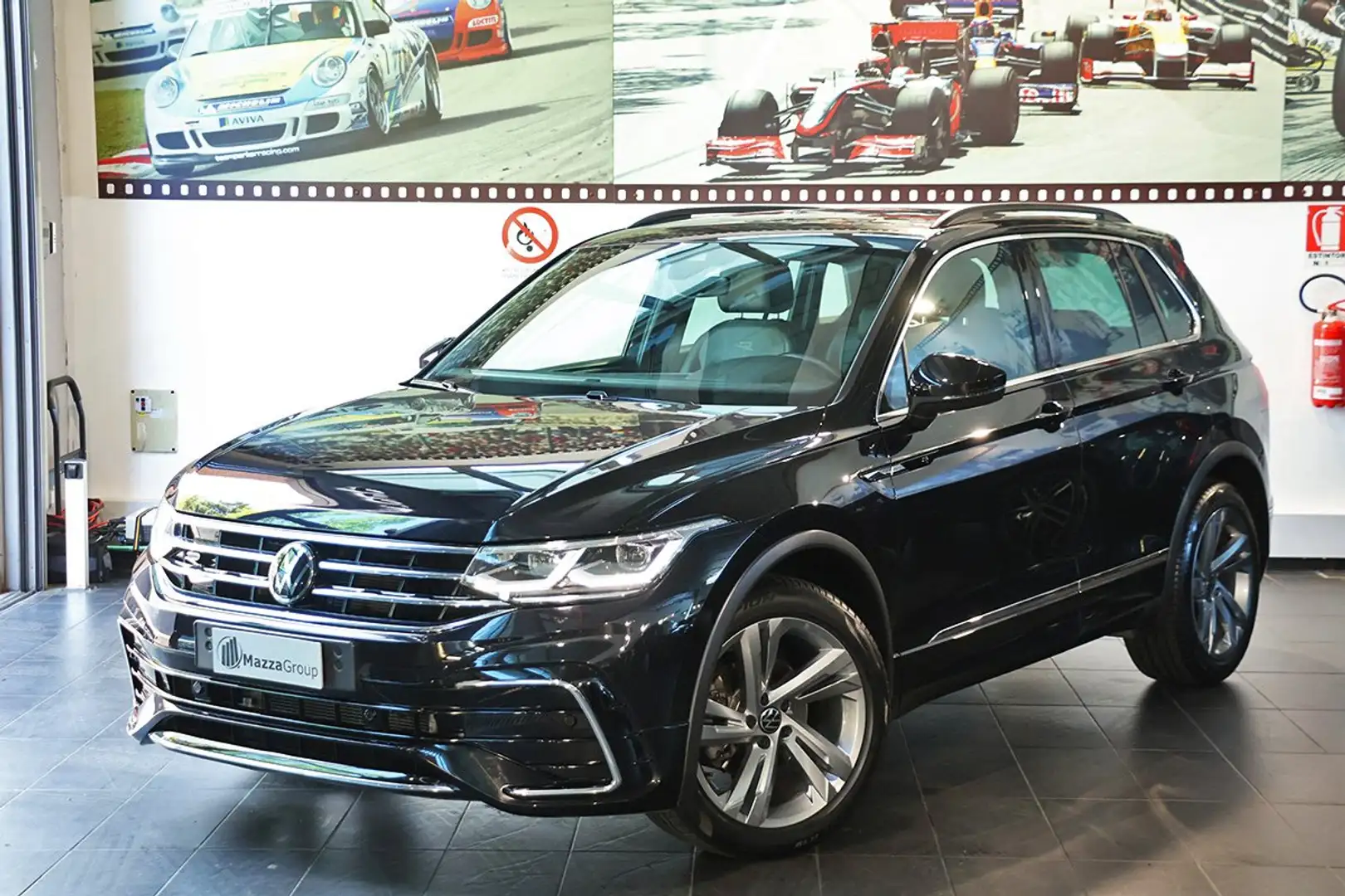 Volkswagen Tiguan 2.0 TDI 150cv SCR DSG R-Line - VIRTUAL/IQ.LED/APP Nero - 1