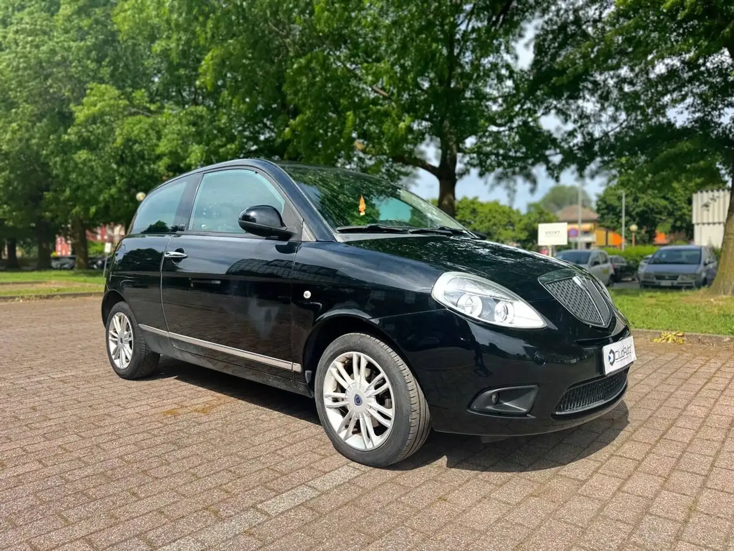 Lancia Ypsilon 1.3 mjt 16v Platinum E5 *EURO 5!!* Negro - 2