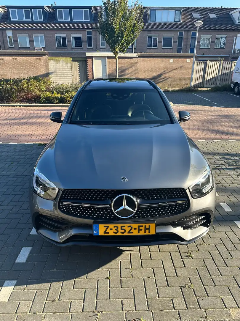 Mercedes-Benz GLC 43 AMG GLC 300de 4matic 9G-tronic Szürke - 2