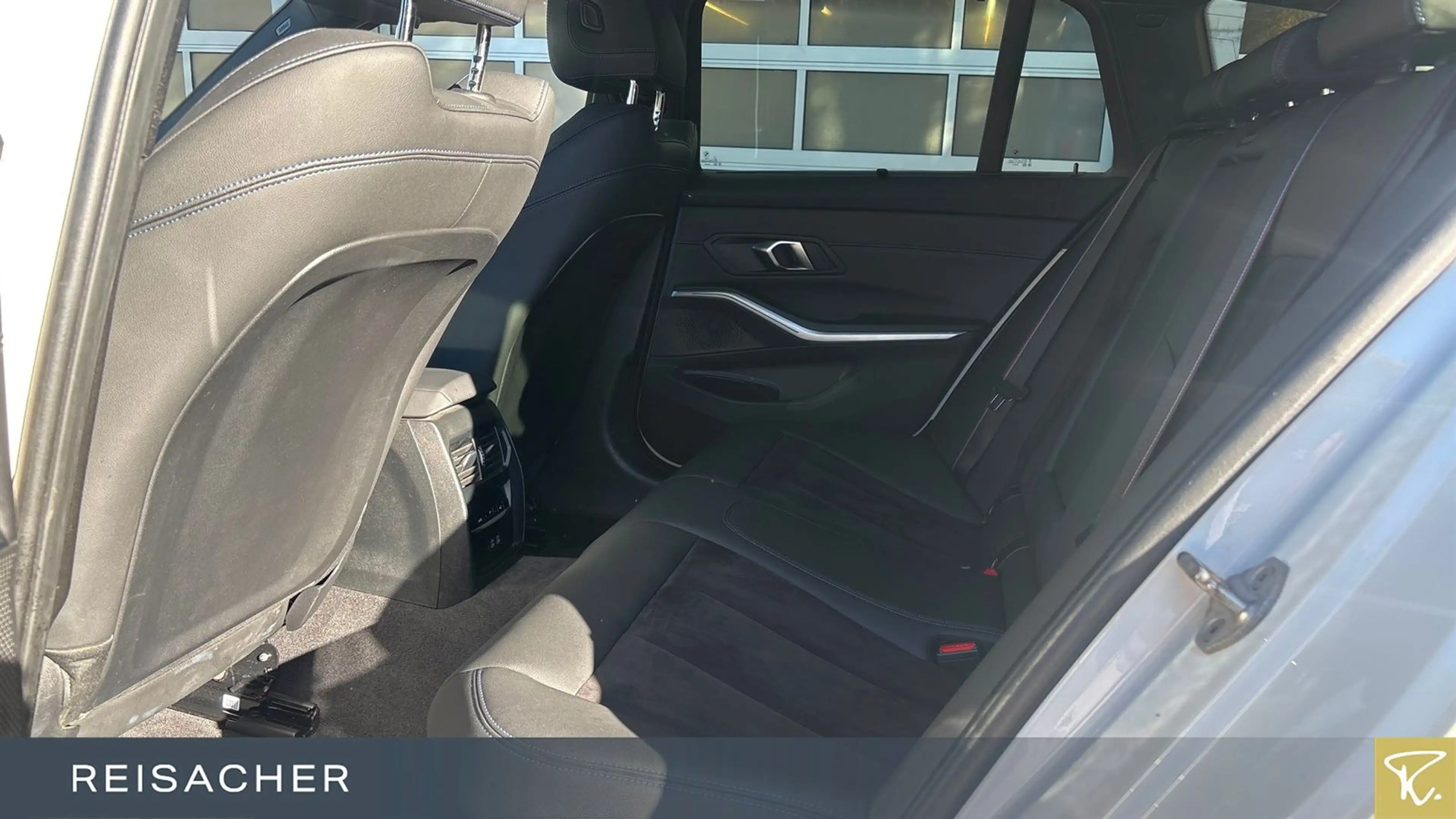 BMW 330 e A xDrive Touring M-Sport,AHK,LED,ACC — photo 8