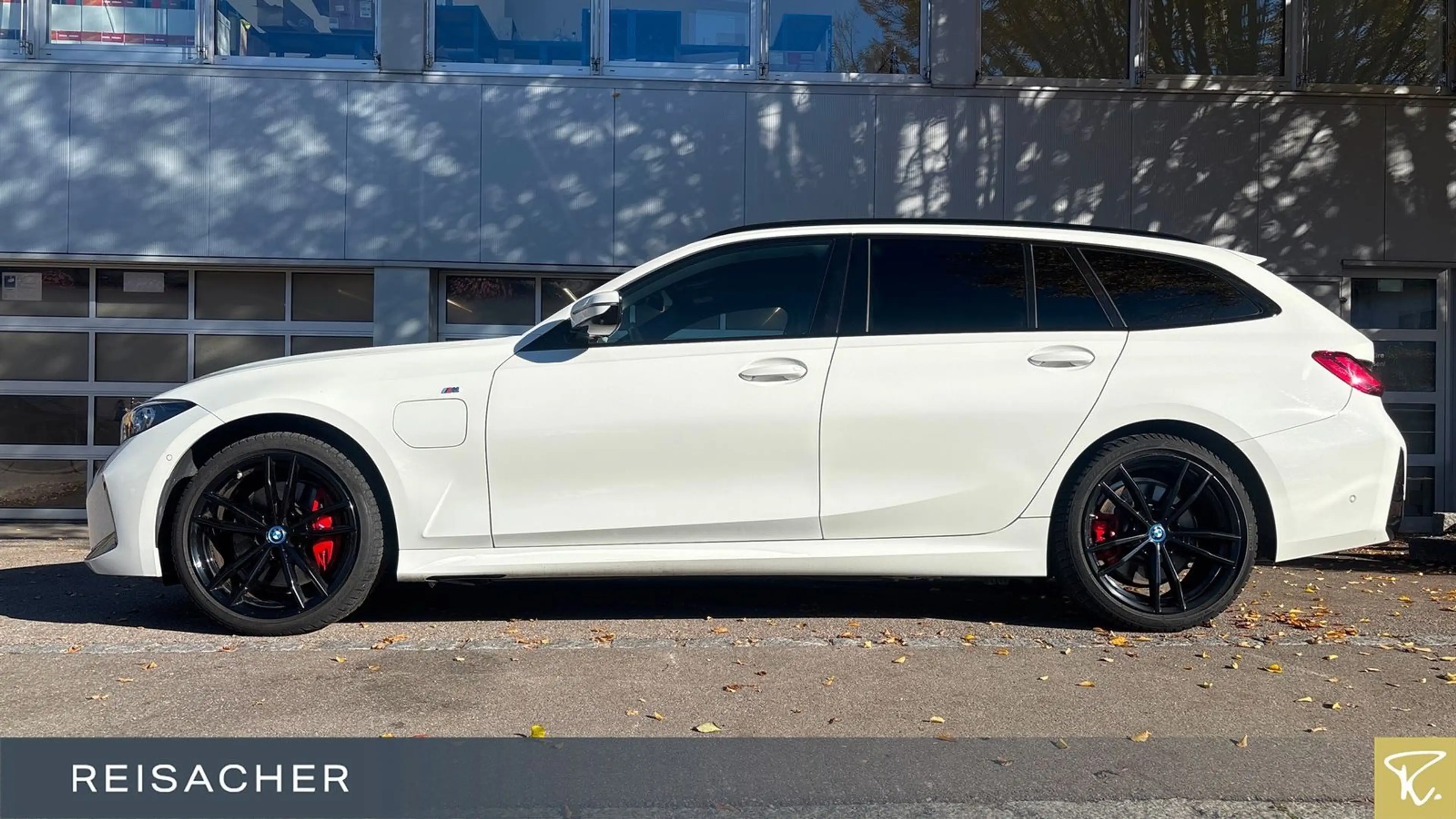 BMW 330 e A xDrive Touring M-Sport,AHK,LED,ACC — photo 9