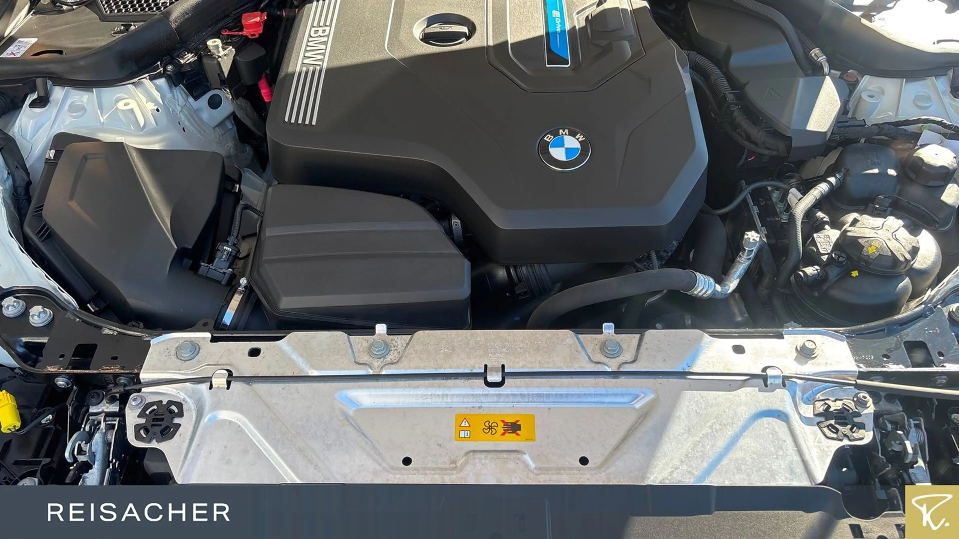 BMW 330 e A xDrive Touring M-Sport,AHK,LED,ACC — photo 7