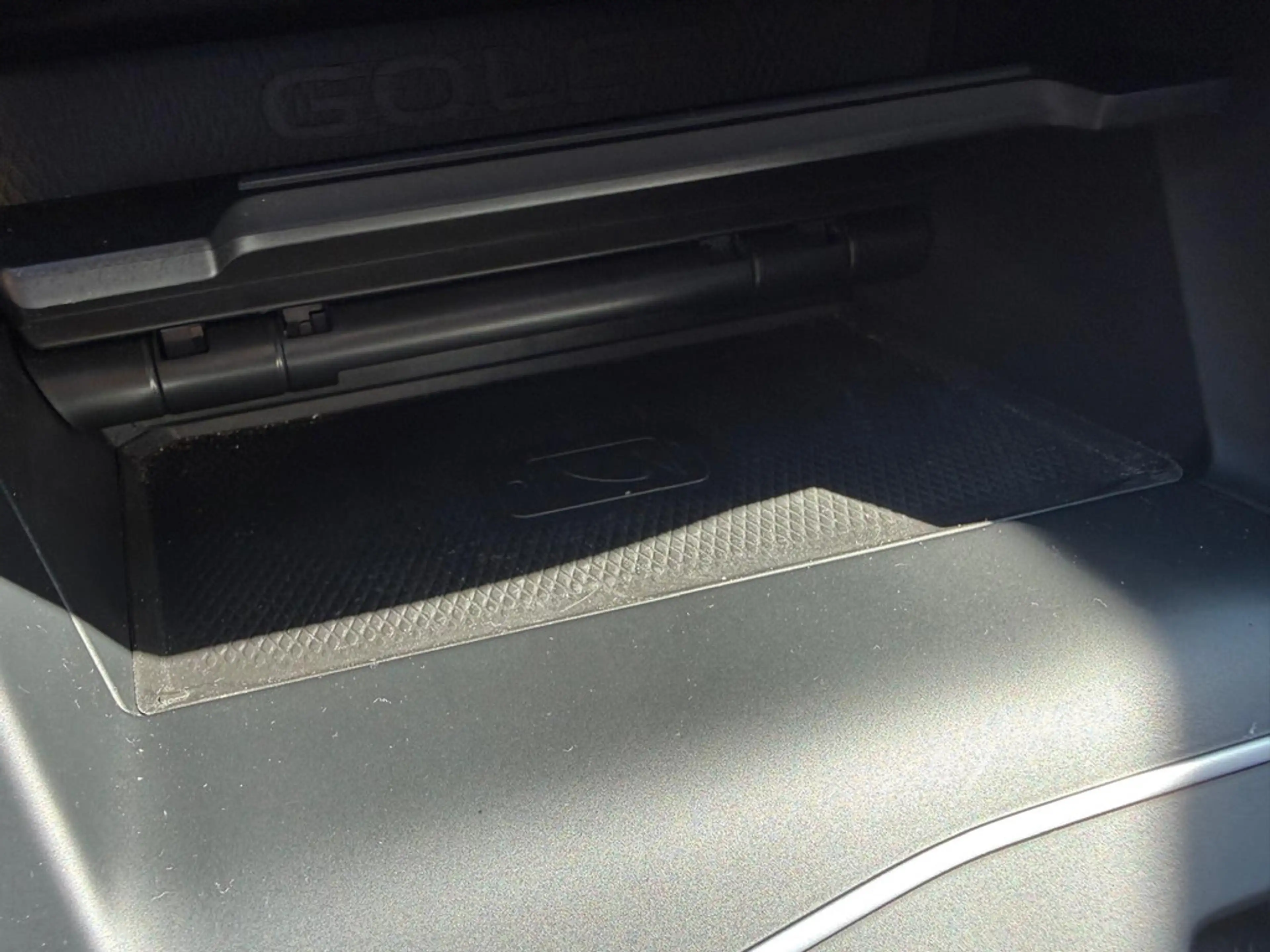 Volkswagen Golf GTE 1.4 eHybrid 245PK Navi | Camera | Panorama | Vienn — photo 42