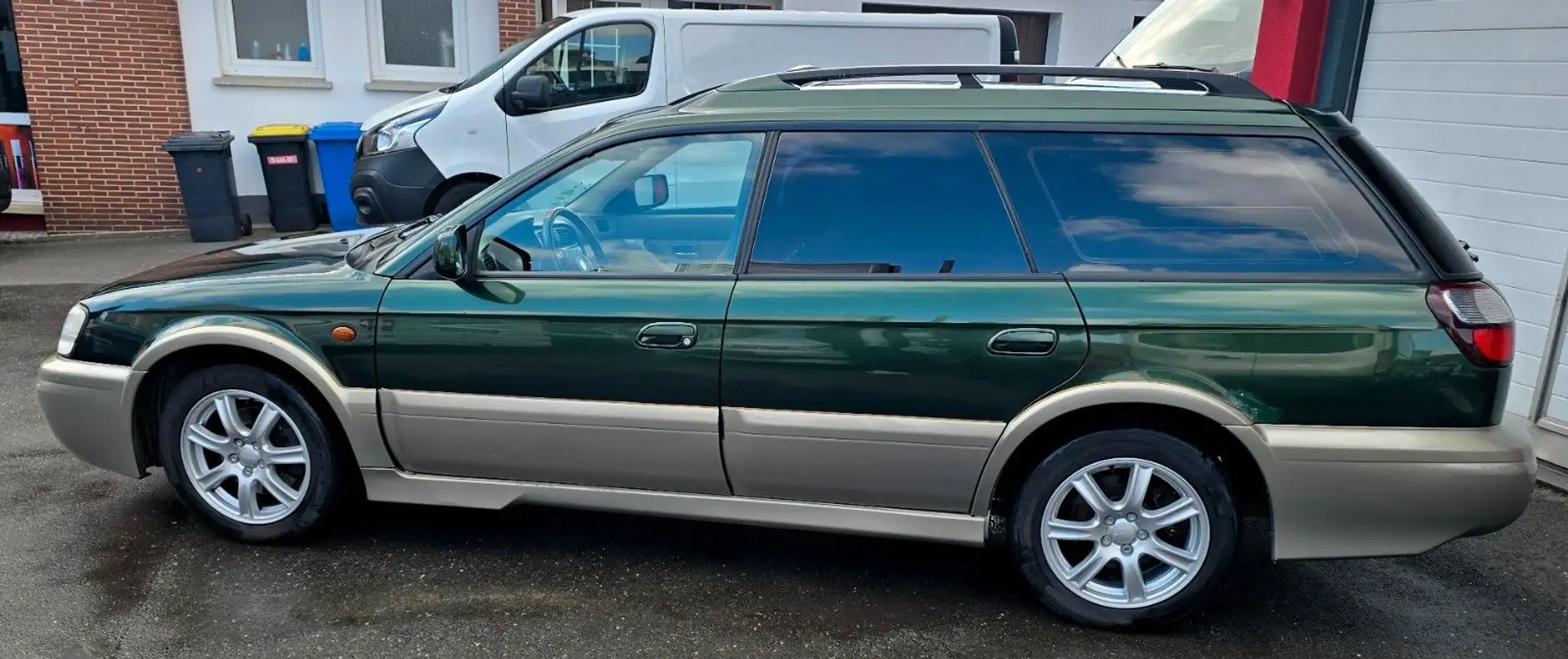 Subaru OUTBACK H6-3.0 Leder/Schiebedach Vert - 2