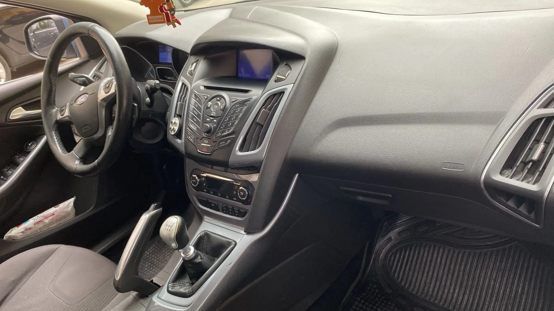Ford Focus 5p 1.6 tdci Titanium 115cv - 1