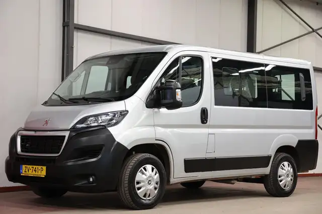 Peugeot Boxer 2.2 BlueHDI 9 Persoons Personenvervoer