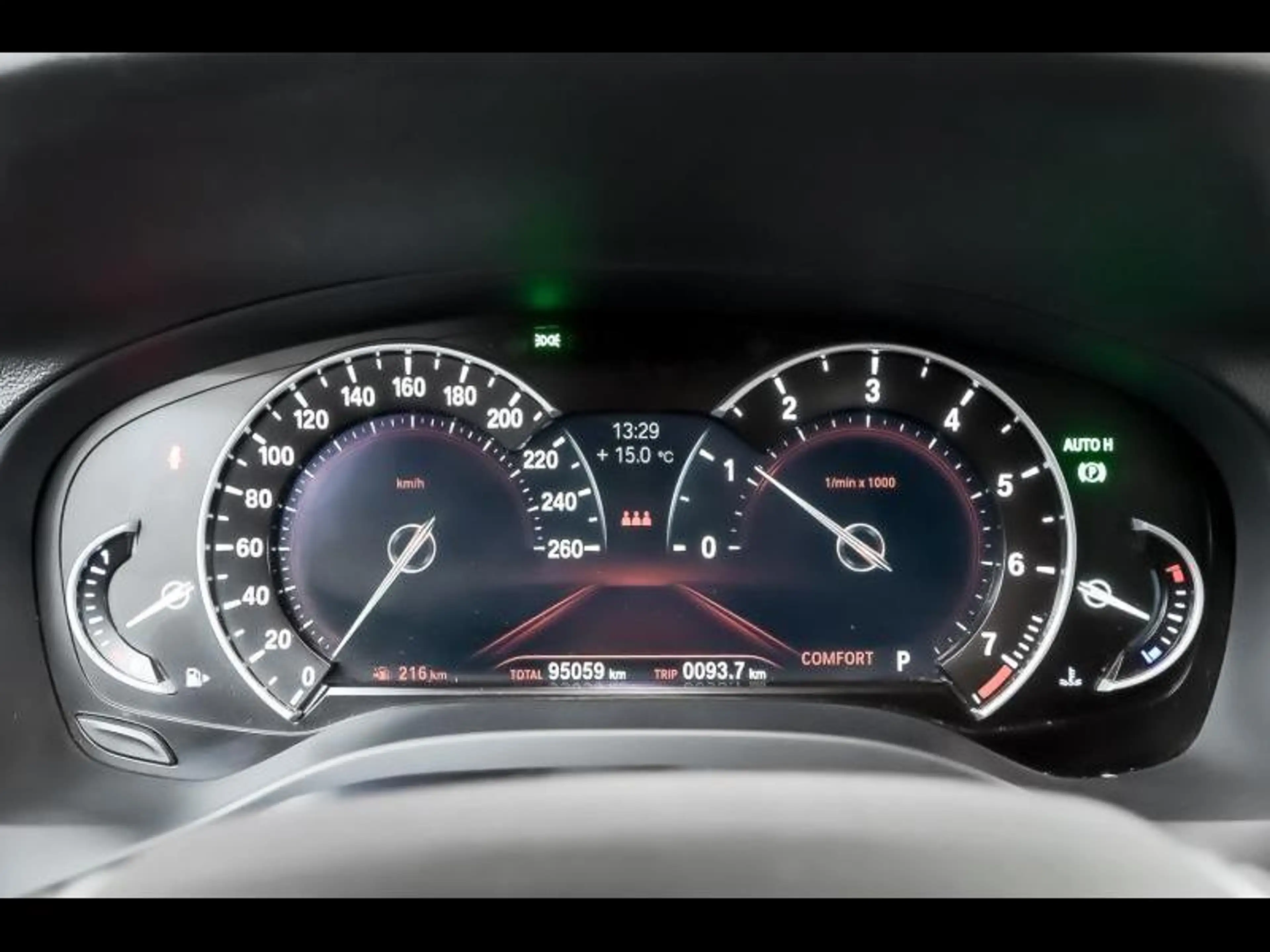 BMW X3 X3 xDrive20i — photo 10
