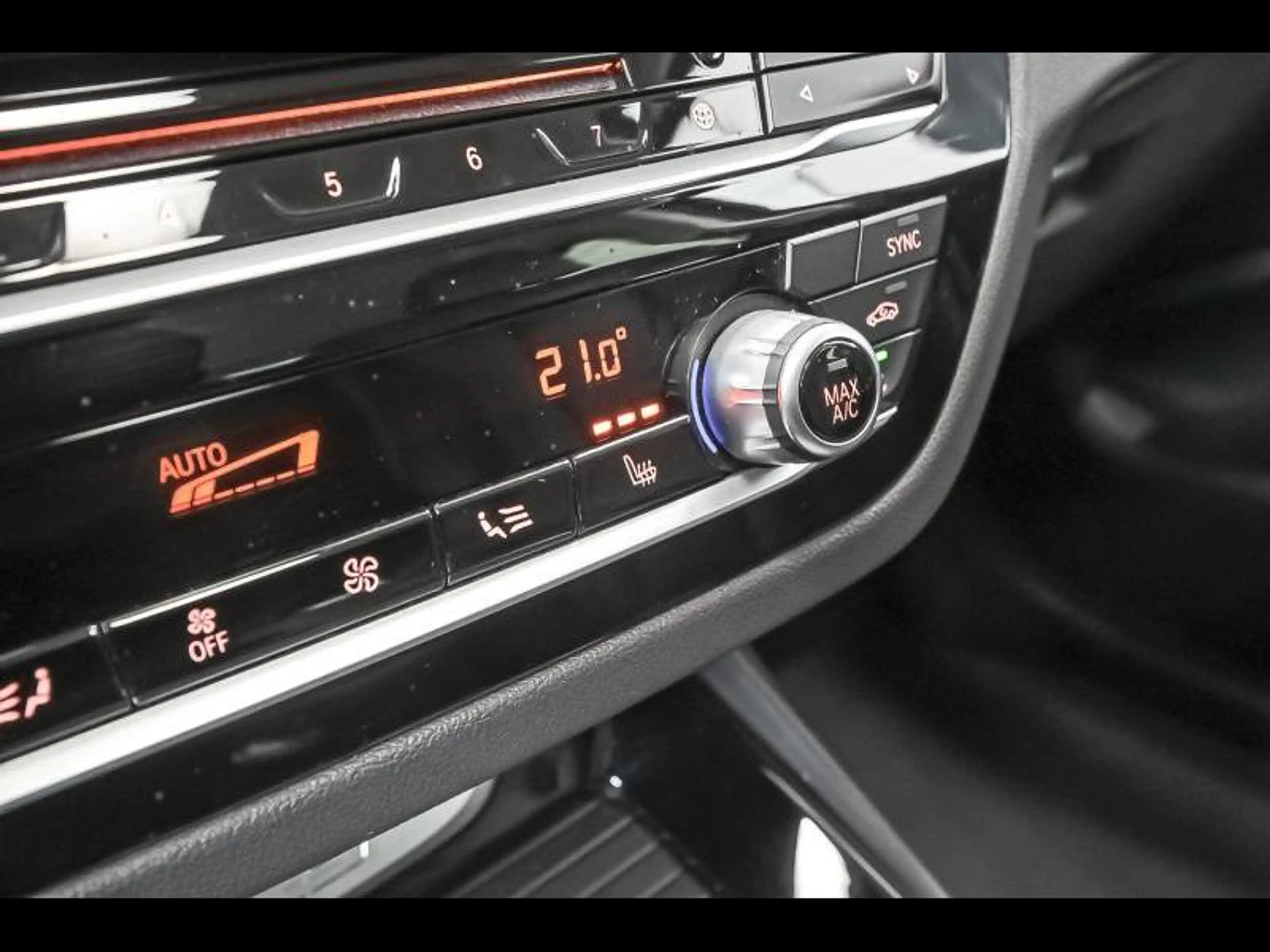 BMW X3 X3 xDrive20i — photo 13