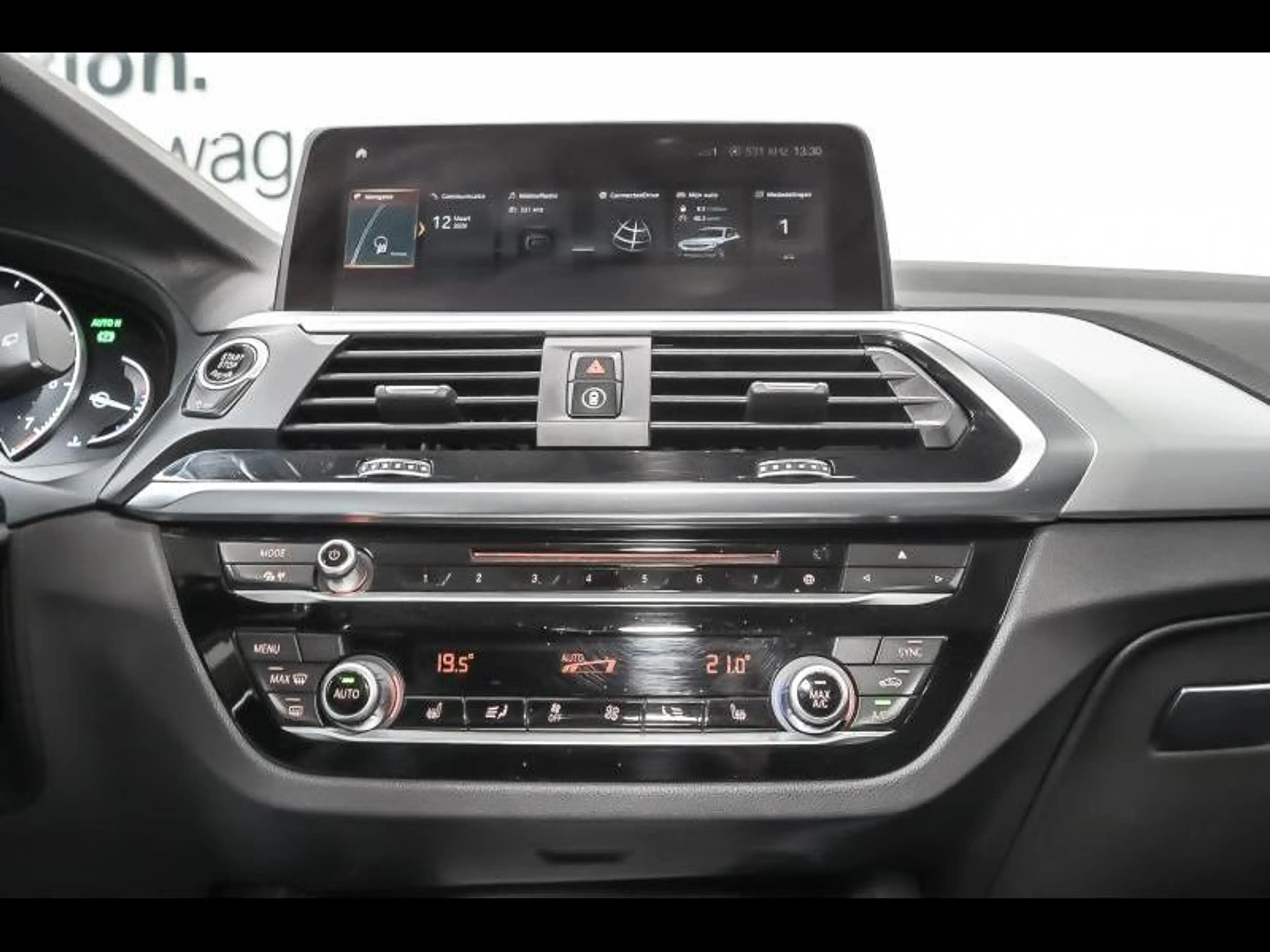 BMW X3 X3 xDrive20i — photo 12
