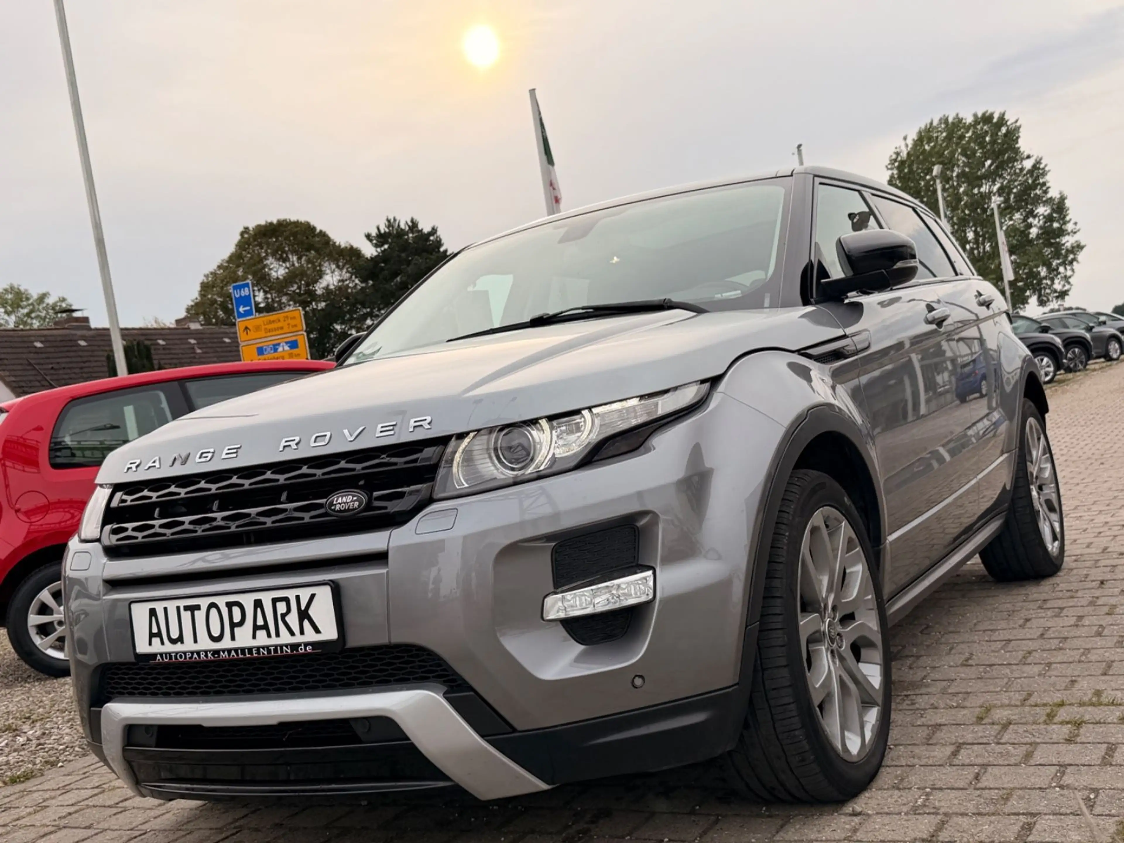 Land Rover Range Rover Evoque Dynamic *LEDER*NAVI*ALLRAD* — photo 3
