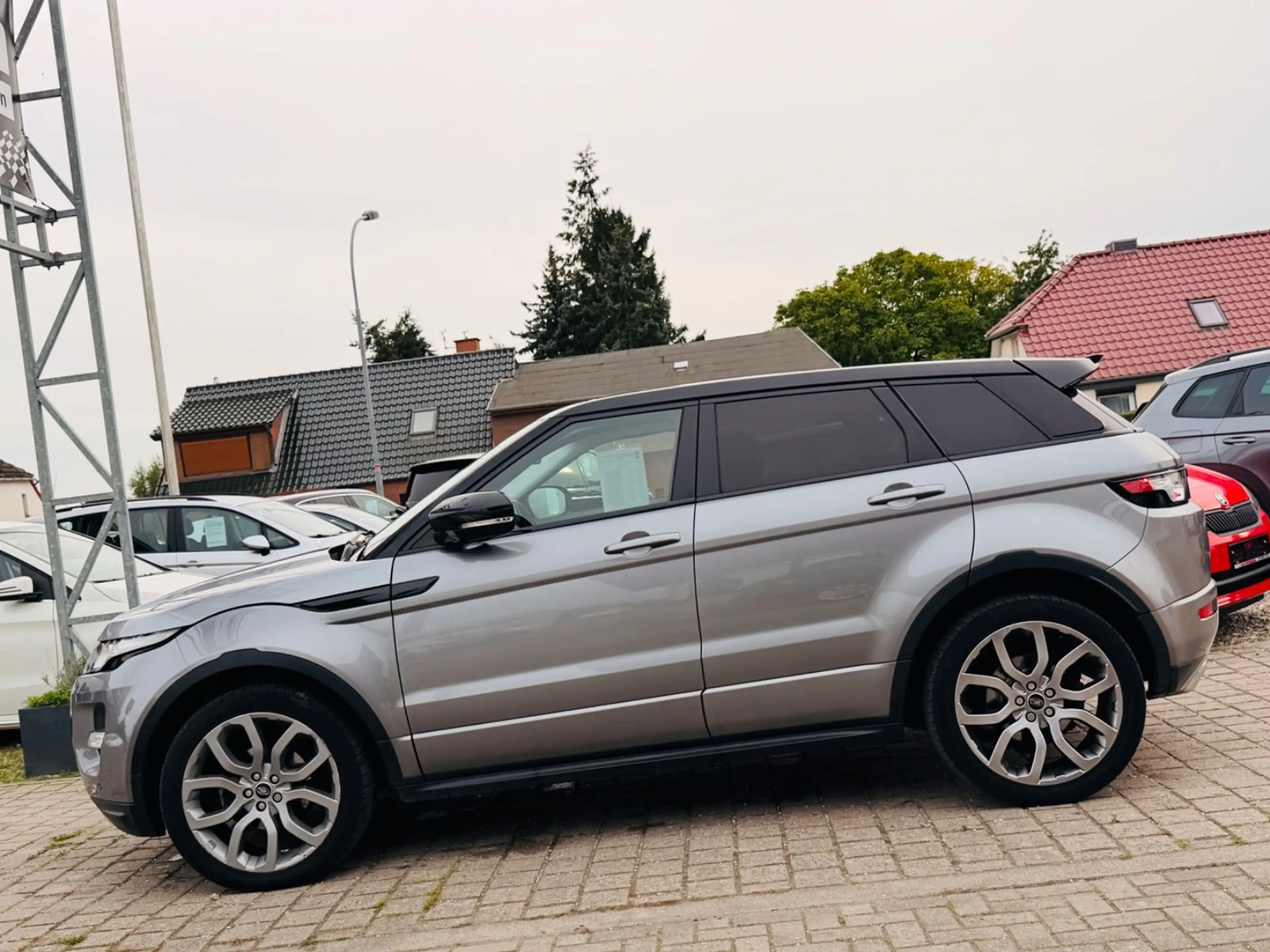Land Rover Range Rover Evoque Dynamic *LEDER*NAVI*ALLRAD* — photo 4