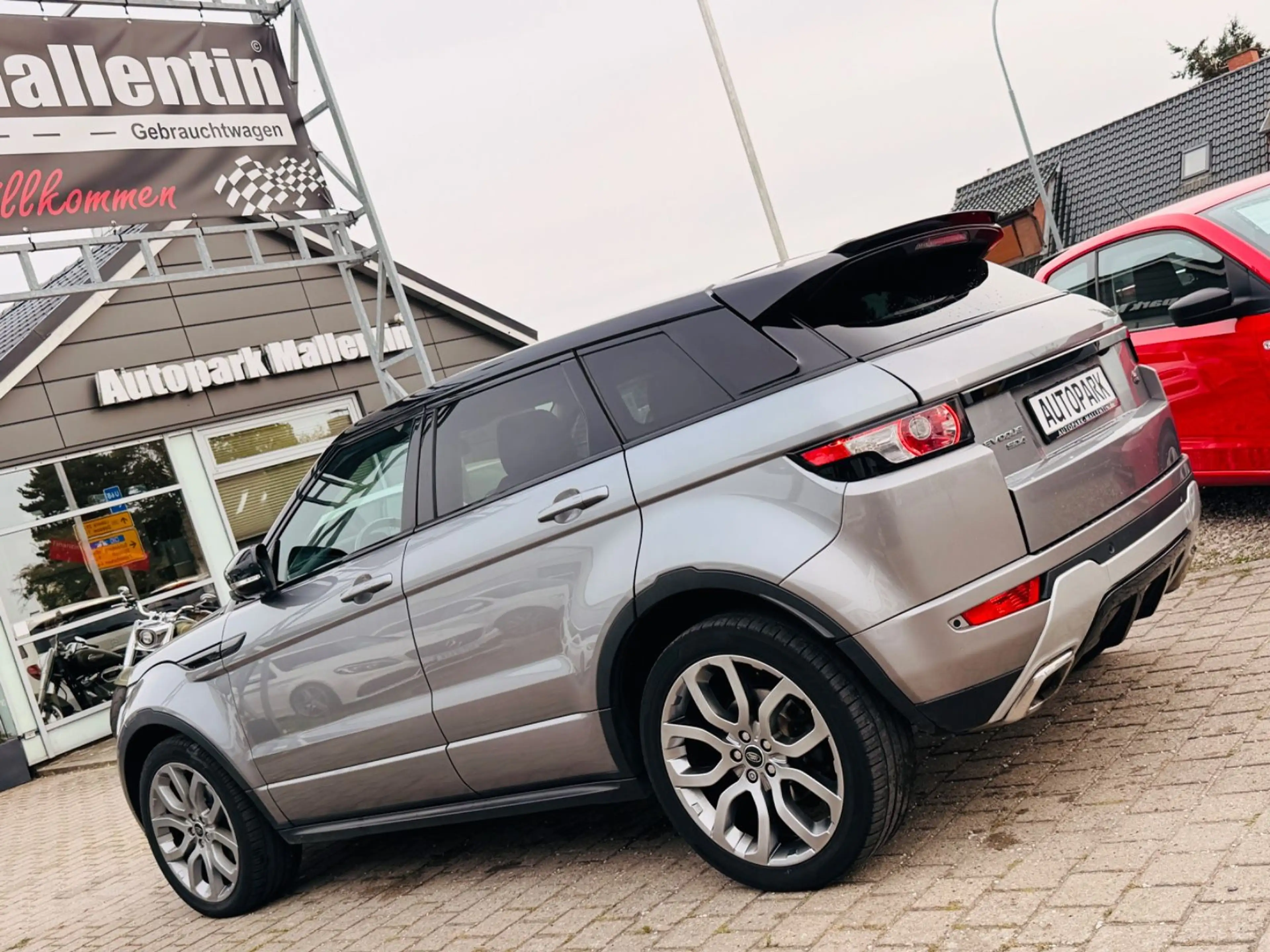 Land Rover Range Rover Evoque Dynamic *LEDER*NAVI*ALLRAD* — photo 5