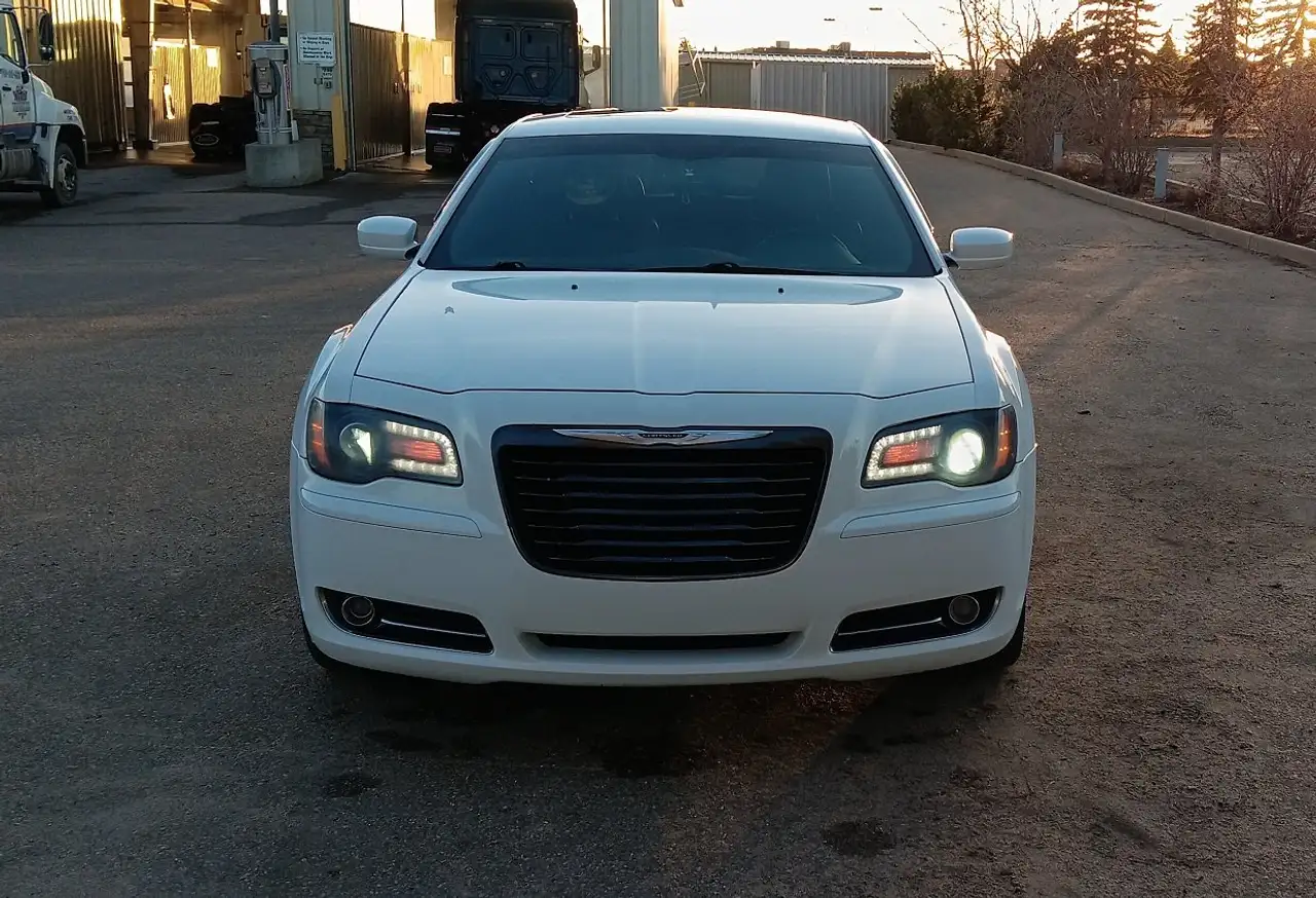 Chrysler 300 снимка Chrysler 300